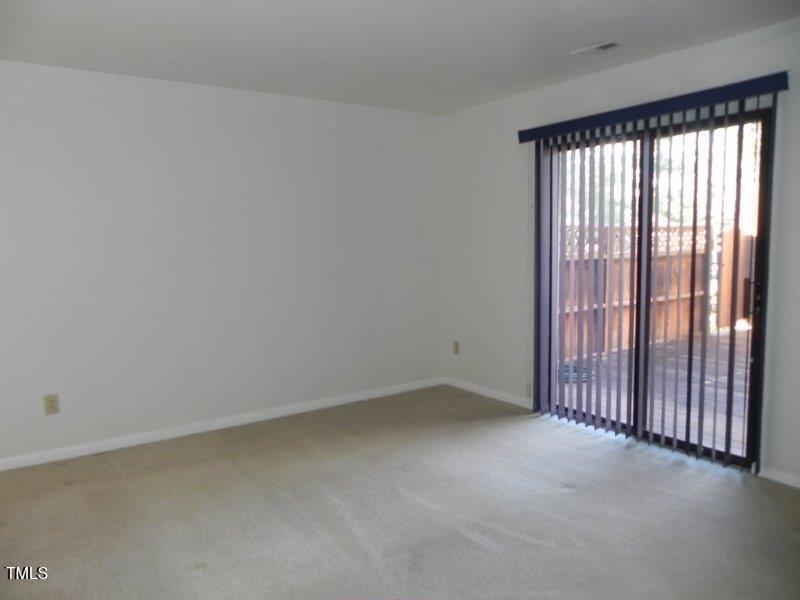 340 Summerwalk Circle Property Photo 9