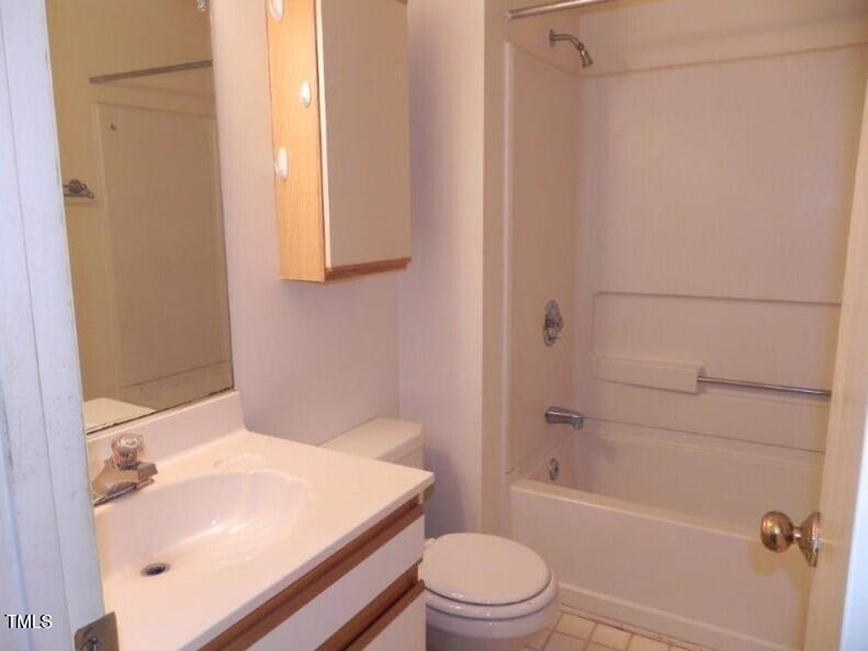 340 Summerwalk Circle Property Photo 11
