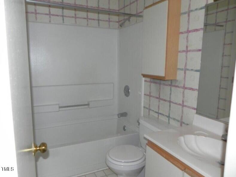 340 Summerwalk Circle Property Photo 13
