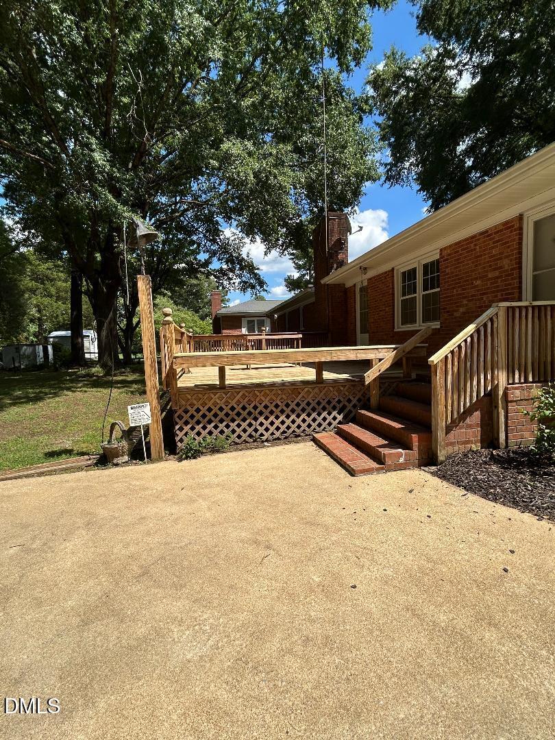201 Forest Road Property Photo 3