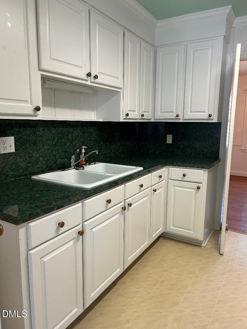 201 Forest Road Property Photo 9