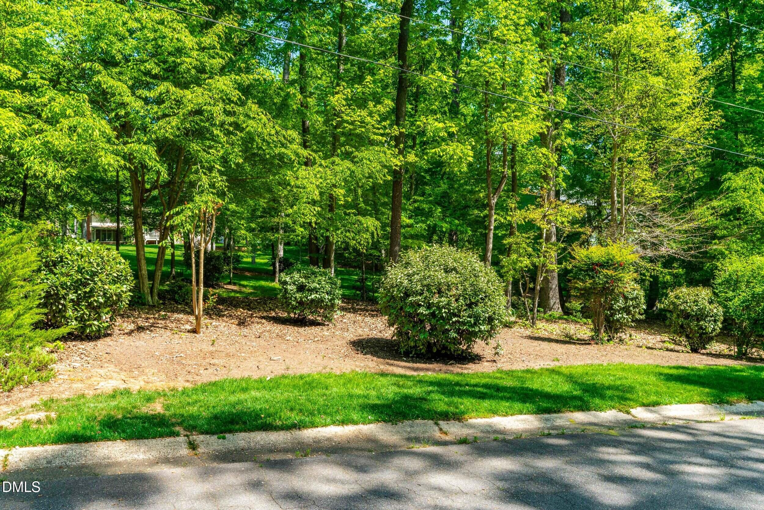 8272 Hillside Drive Property Photo 4