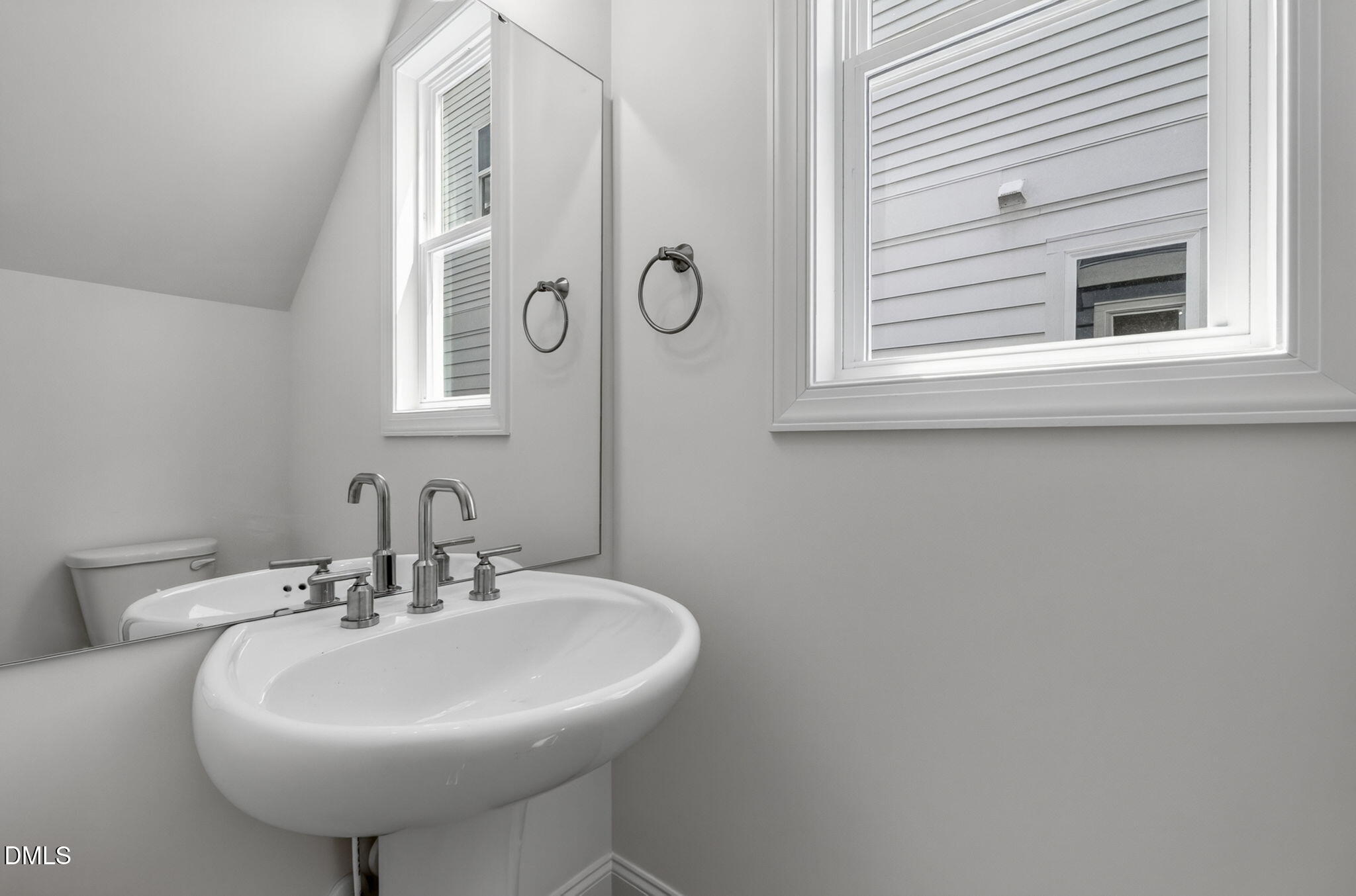 518 Heather Drive Property Photo 11