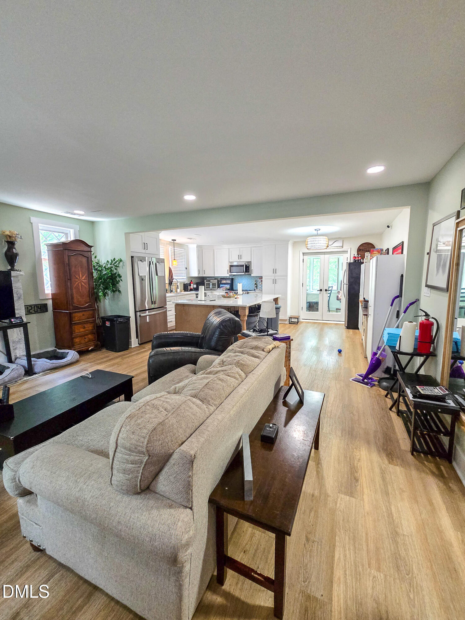 3014 Hope Valley Road Property Photo 4