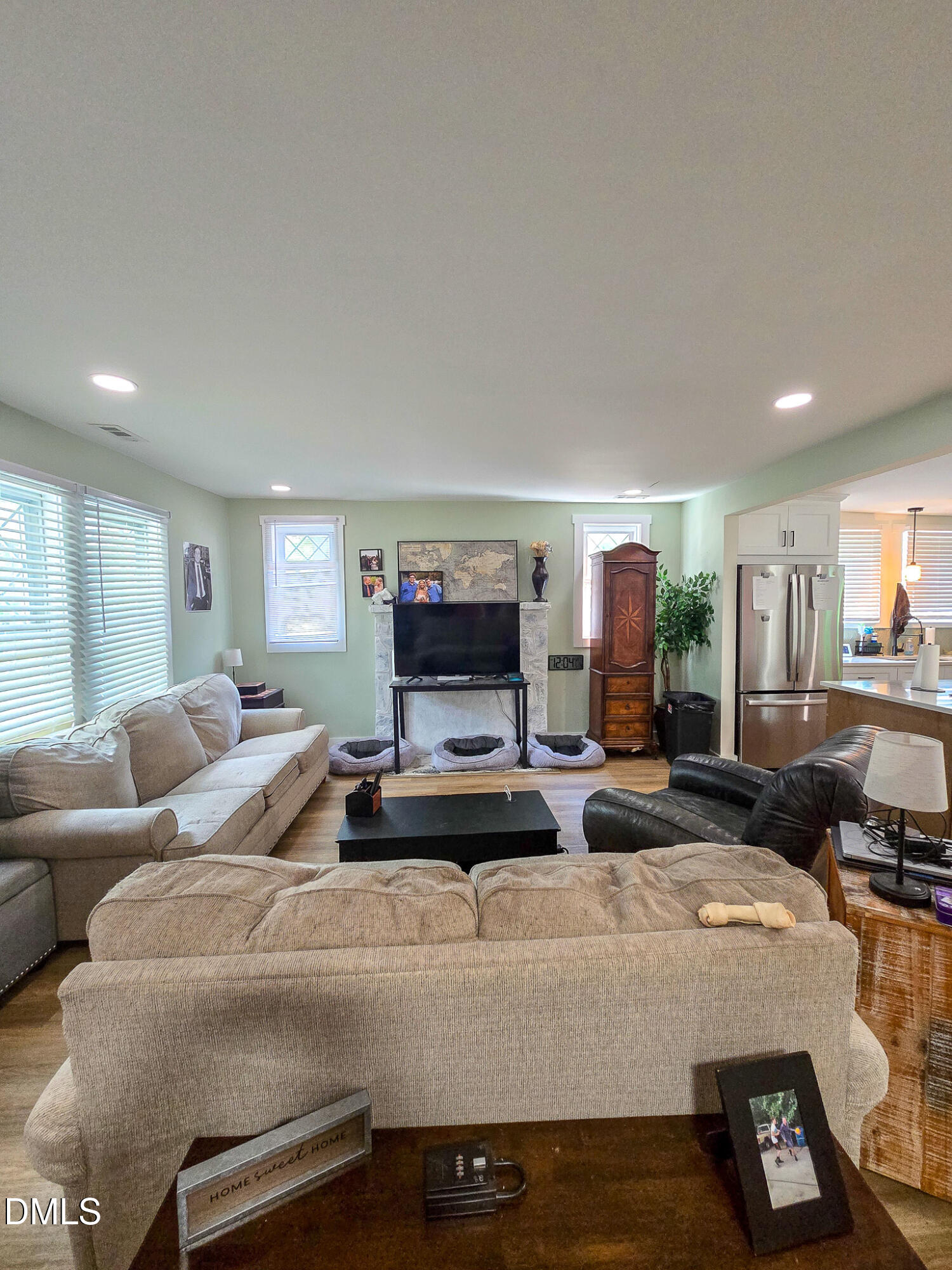 3014 Hope Valley Road Property Photo 5
