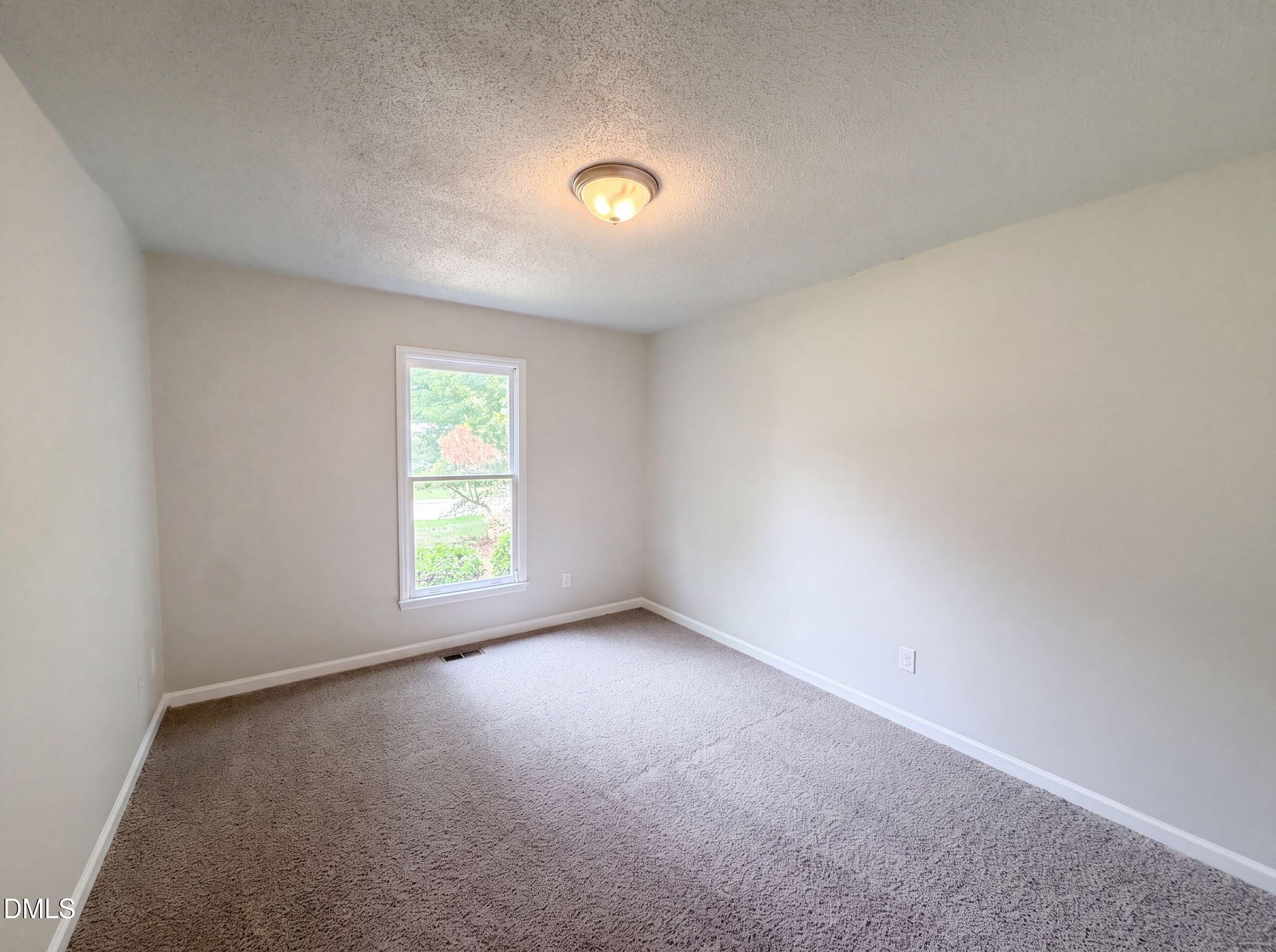 1004 Clifford Drive Property Photo 13