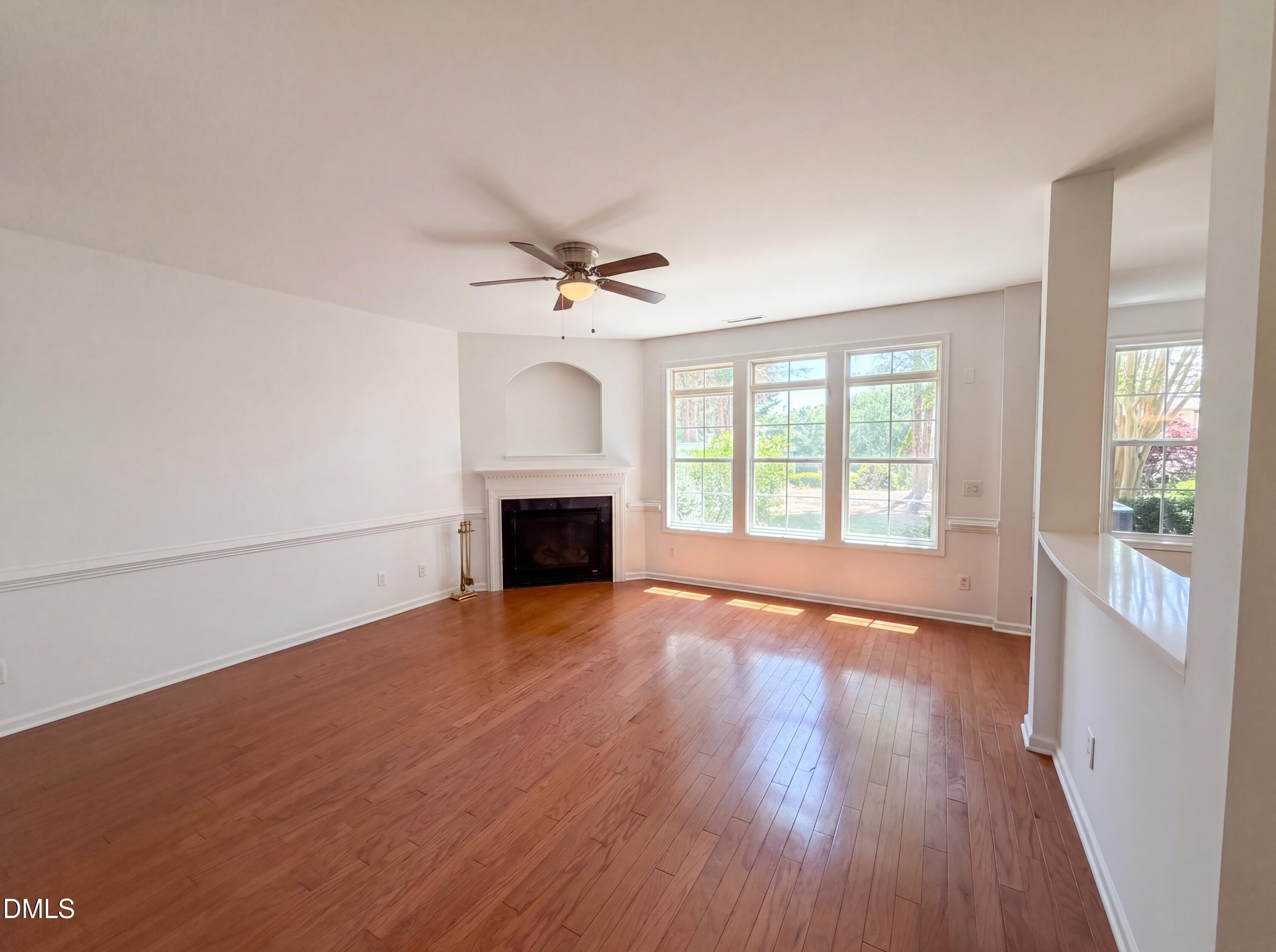 3064 Imperial Oaks Drive Property Photo 2