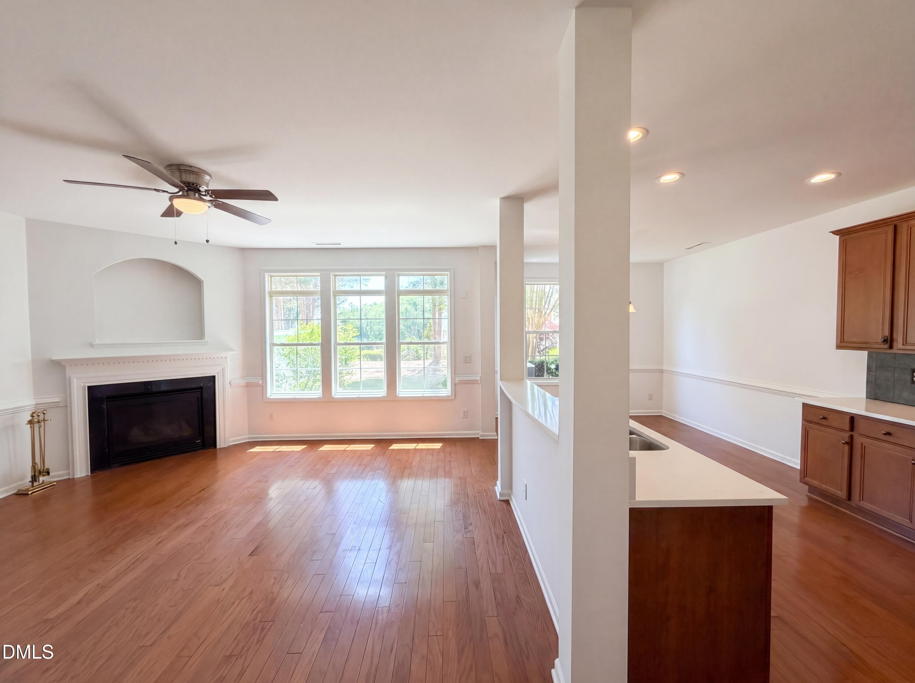 3064 Imperial Oaks Drive Property Photo 3