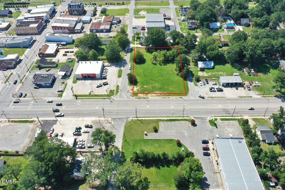 202 S Church Street Property Photo 4