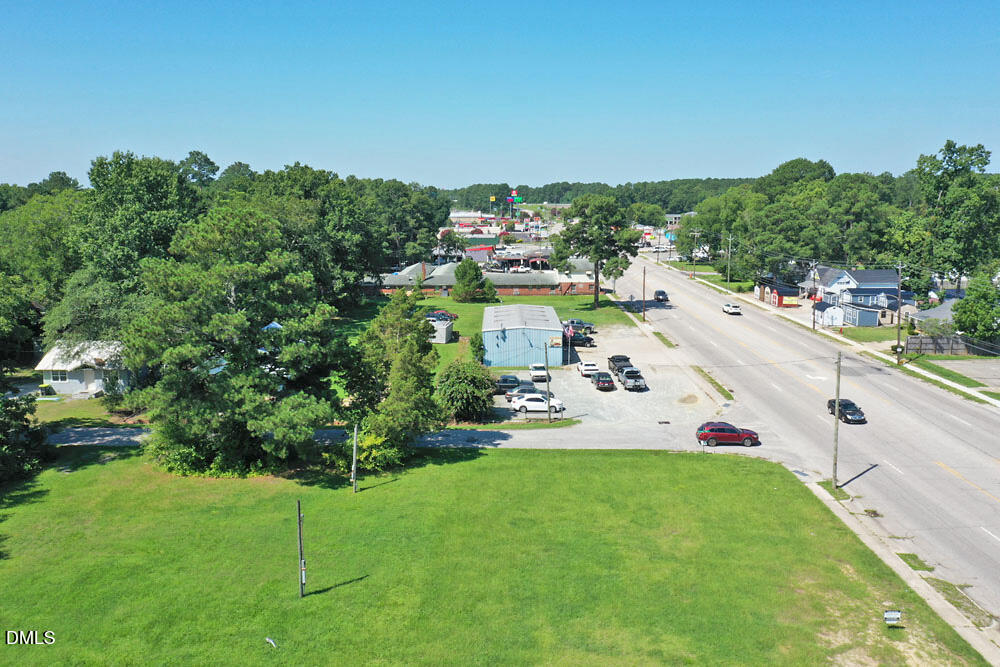 202 S Church Street Property Photo 8
