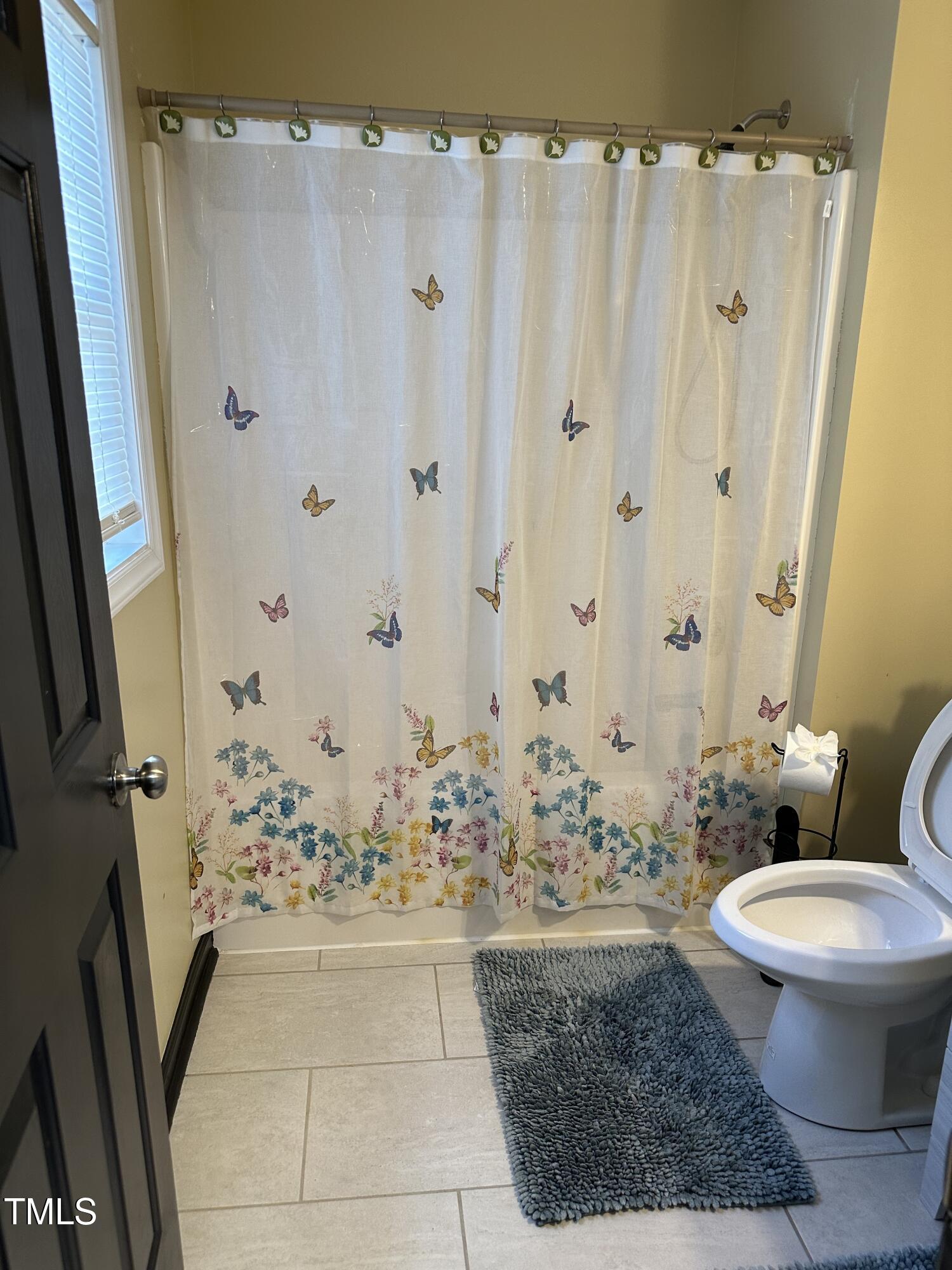 312 E End Avenue Property Photo 13