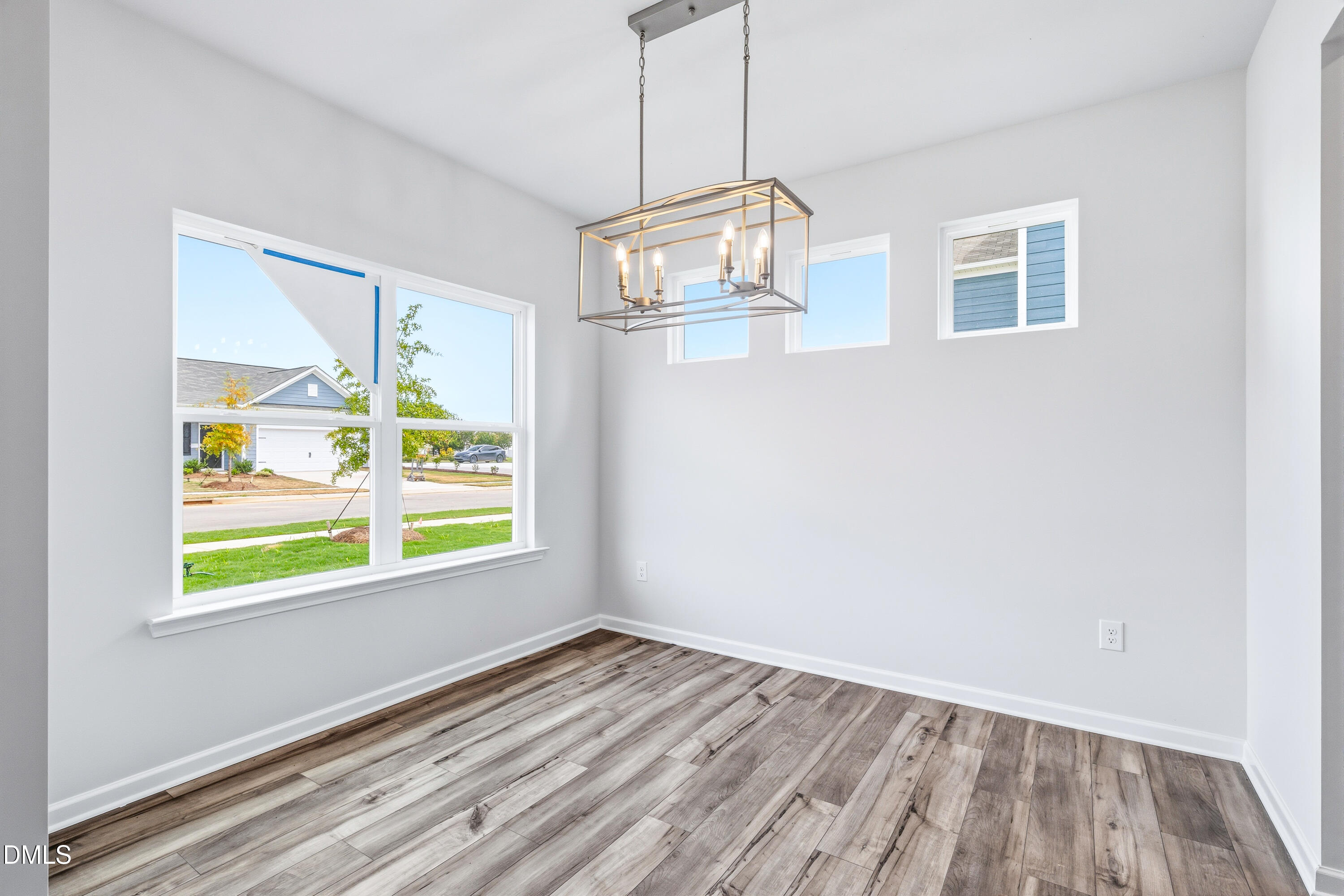 180 E American Marigold Drive Property Photo 3