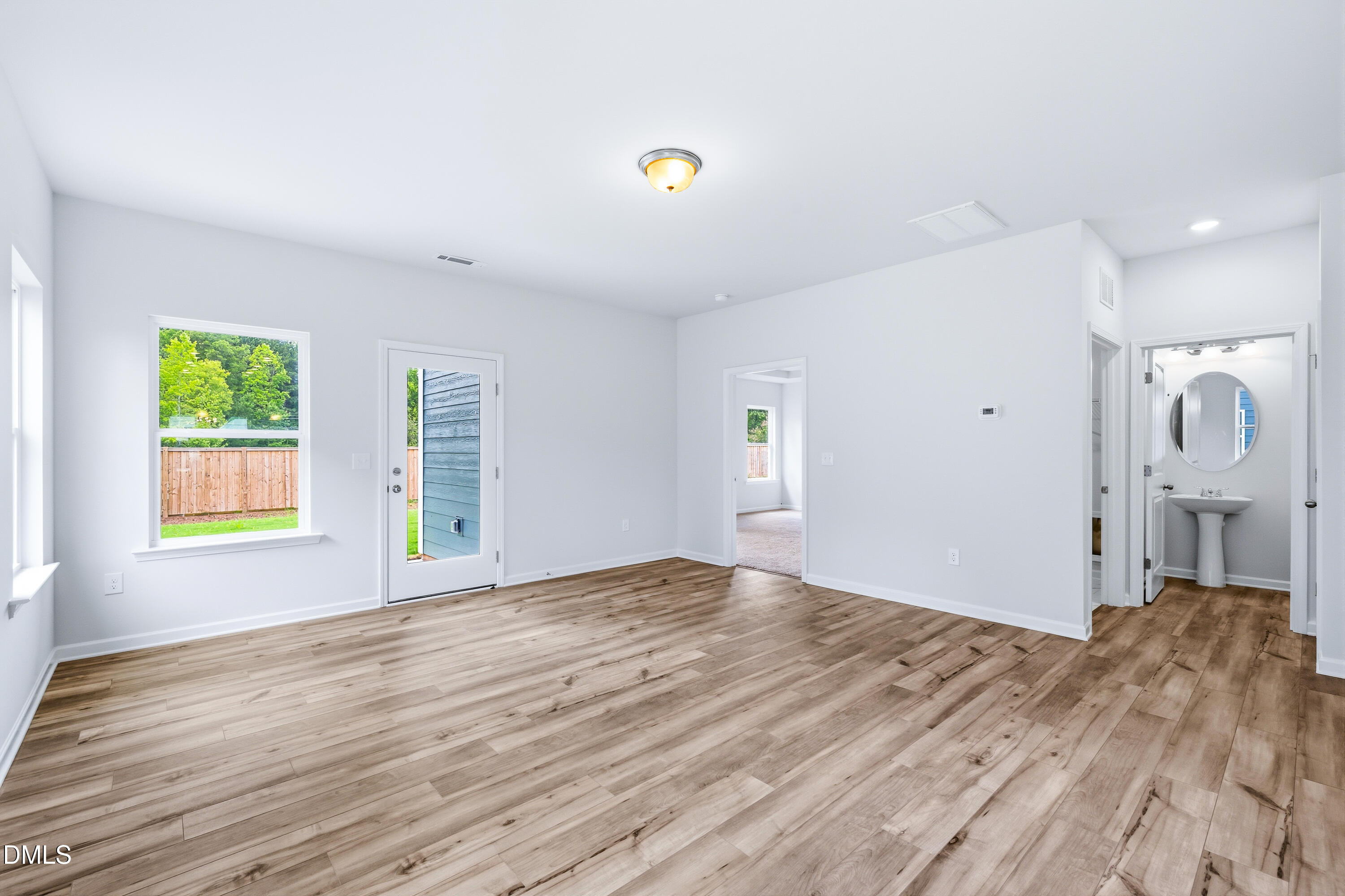 180 E American Marigold Drive Property Photo 12