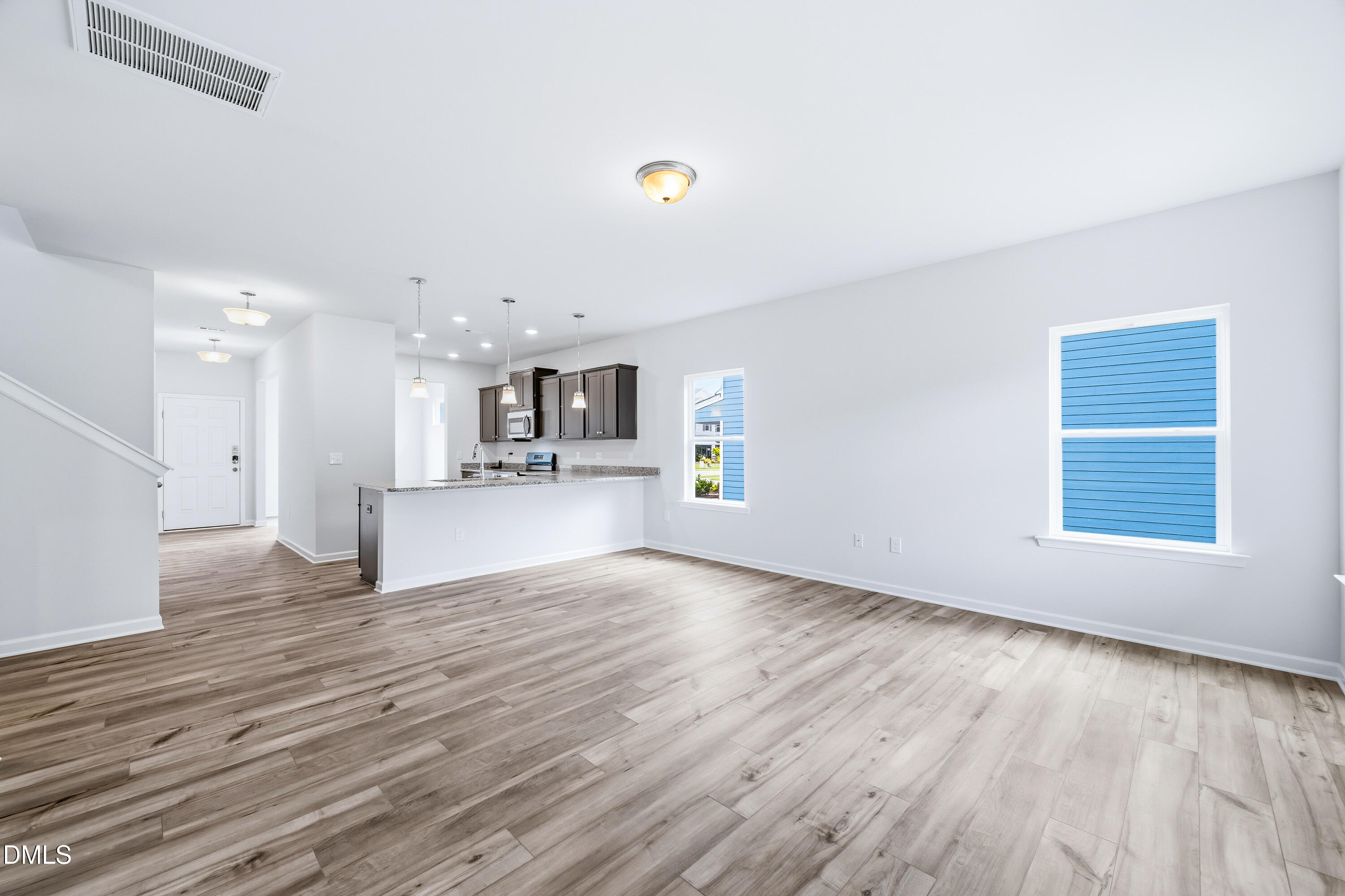 180 E American Marigold Drive Property Photo 15