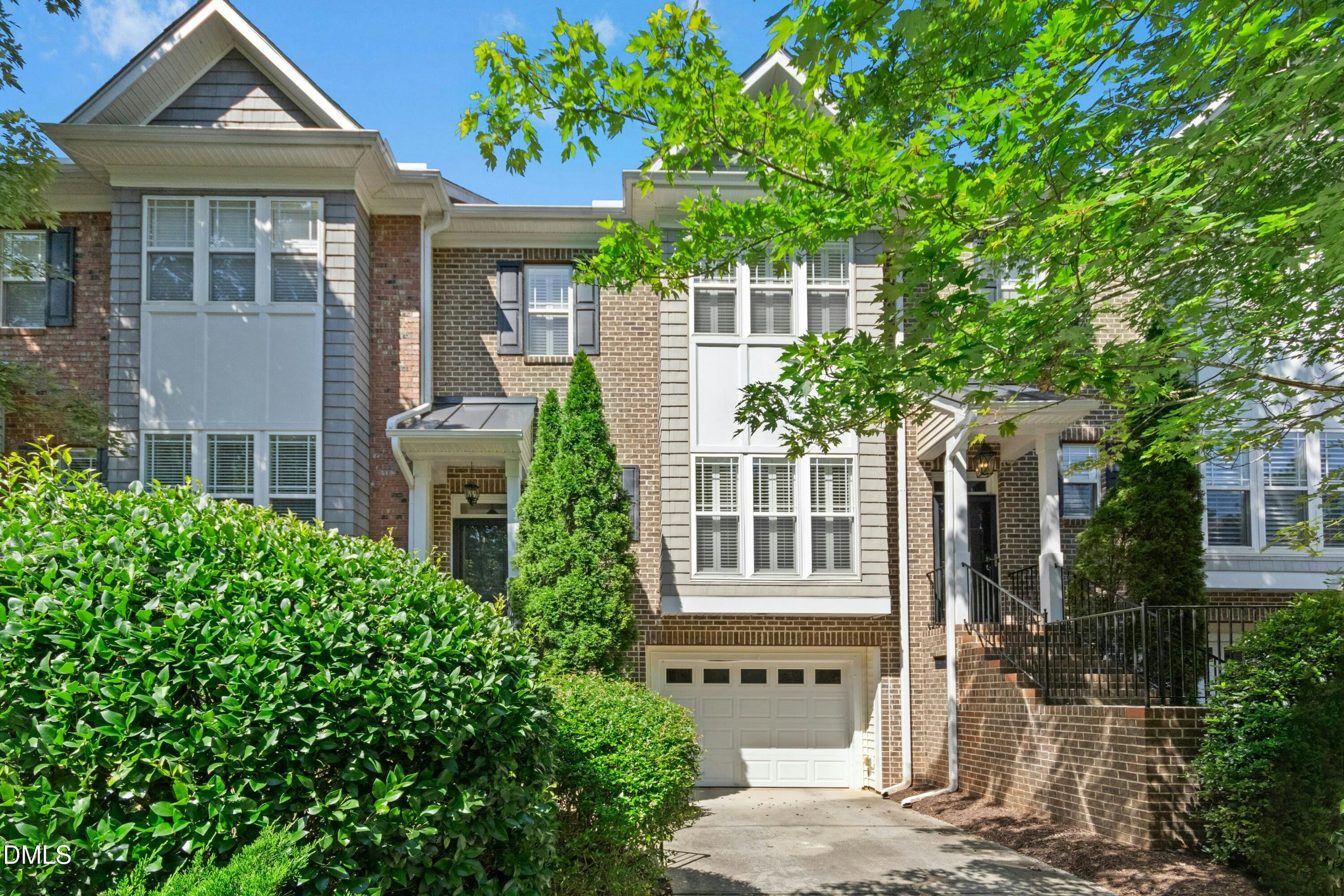 335 Rose Walk Lane