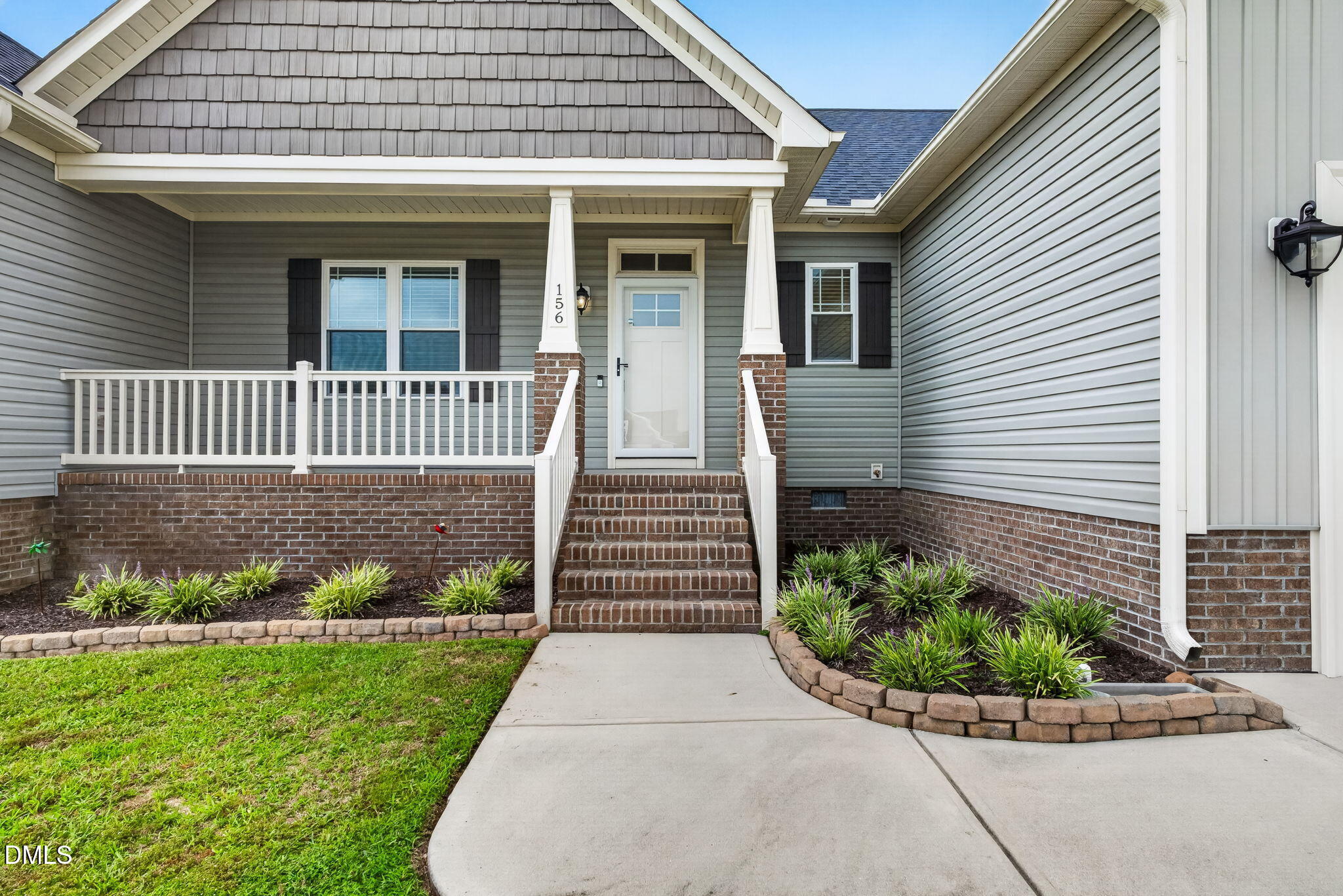 156 Clipper Lane Property Photo 4