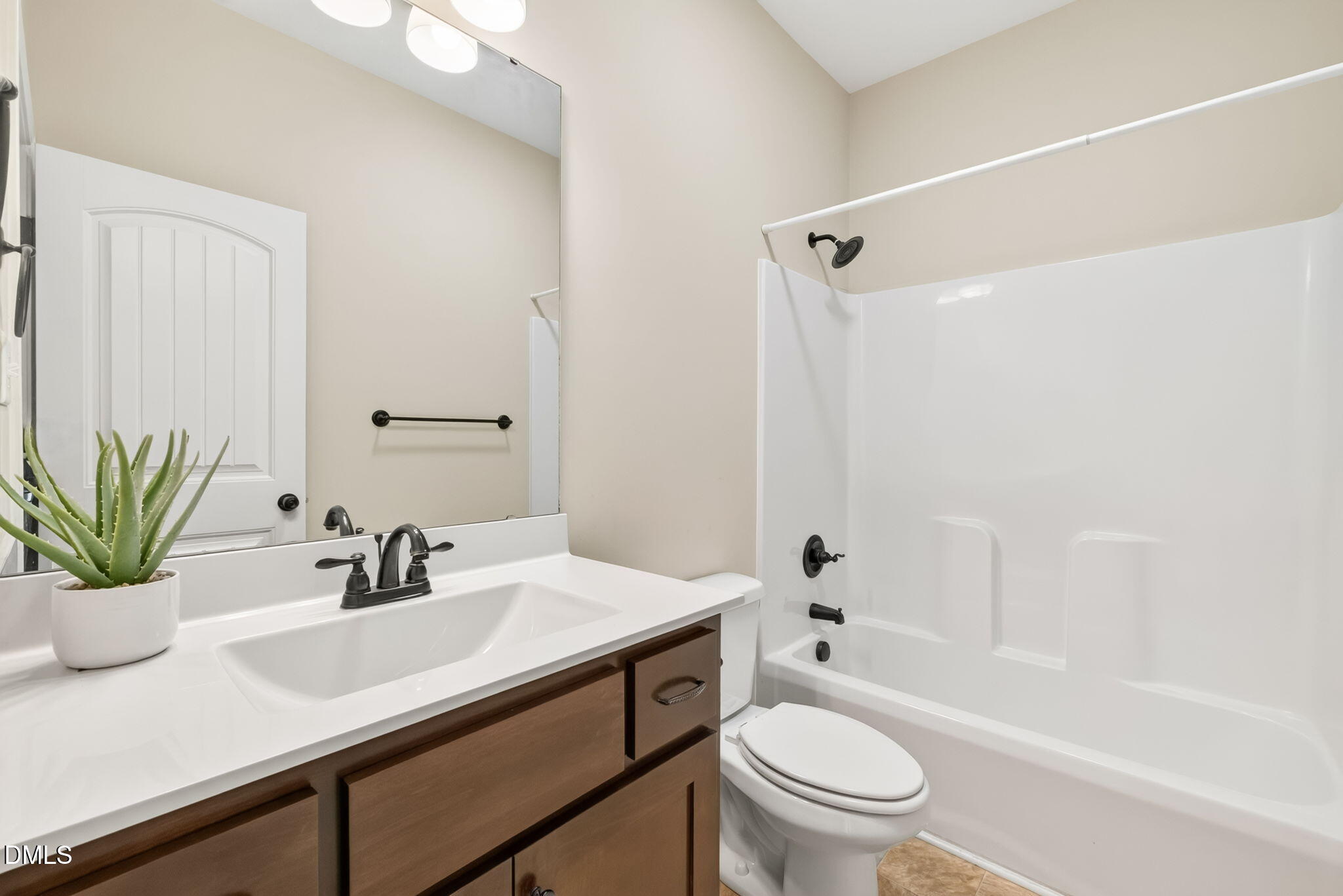 156 Clipper Lane Property Photo 23