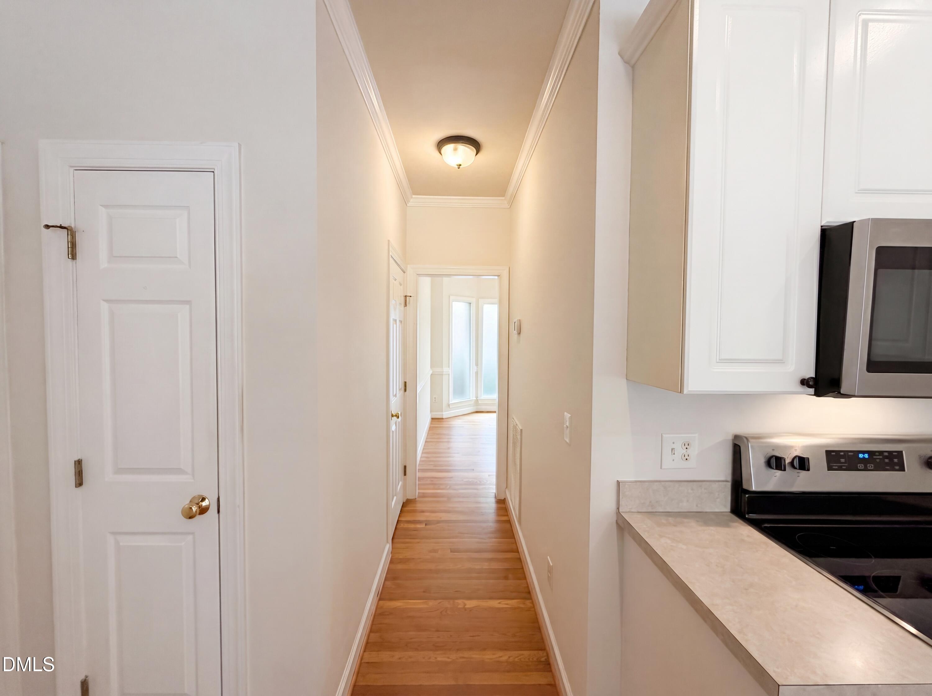 7301 Lakefall Drive Property Photo 10