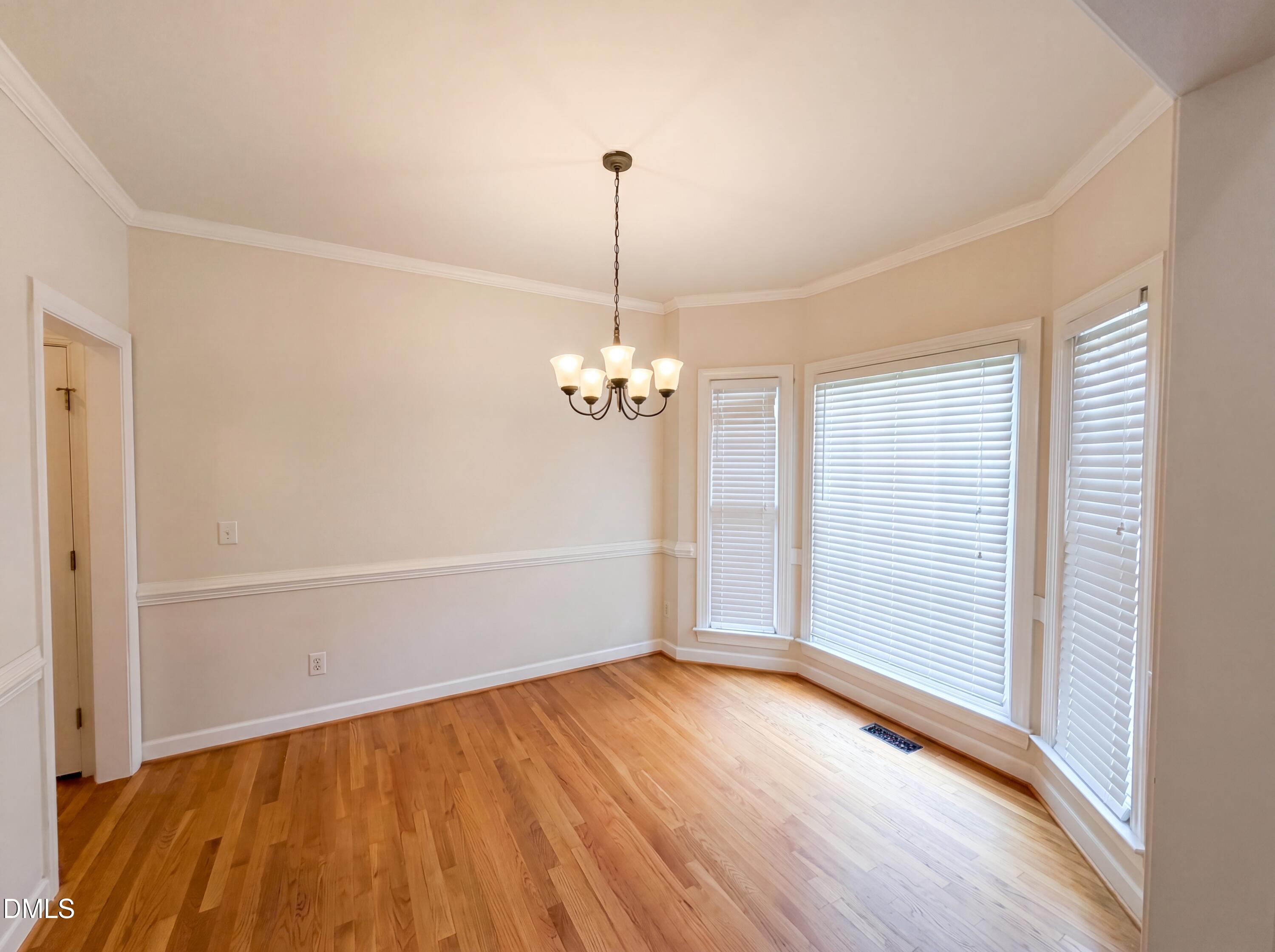 7301 Lakefall Drive Property Photo 11
