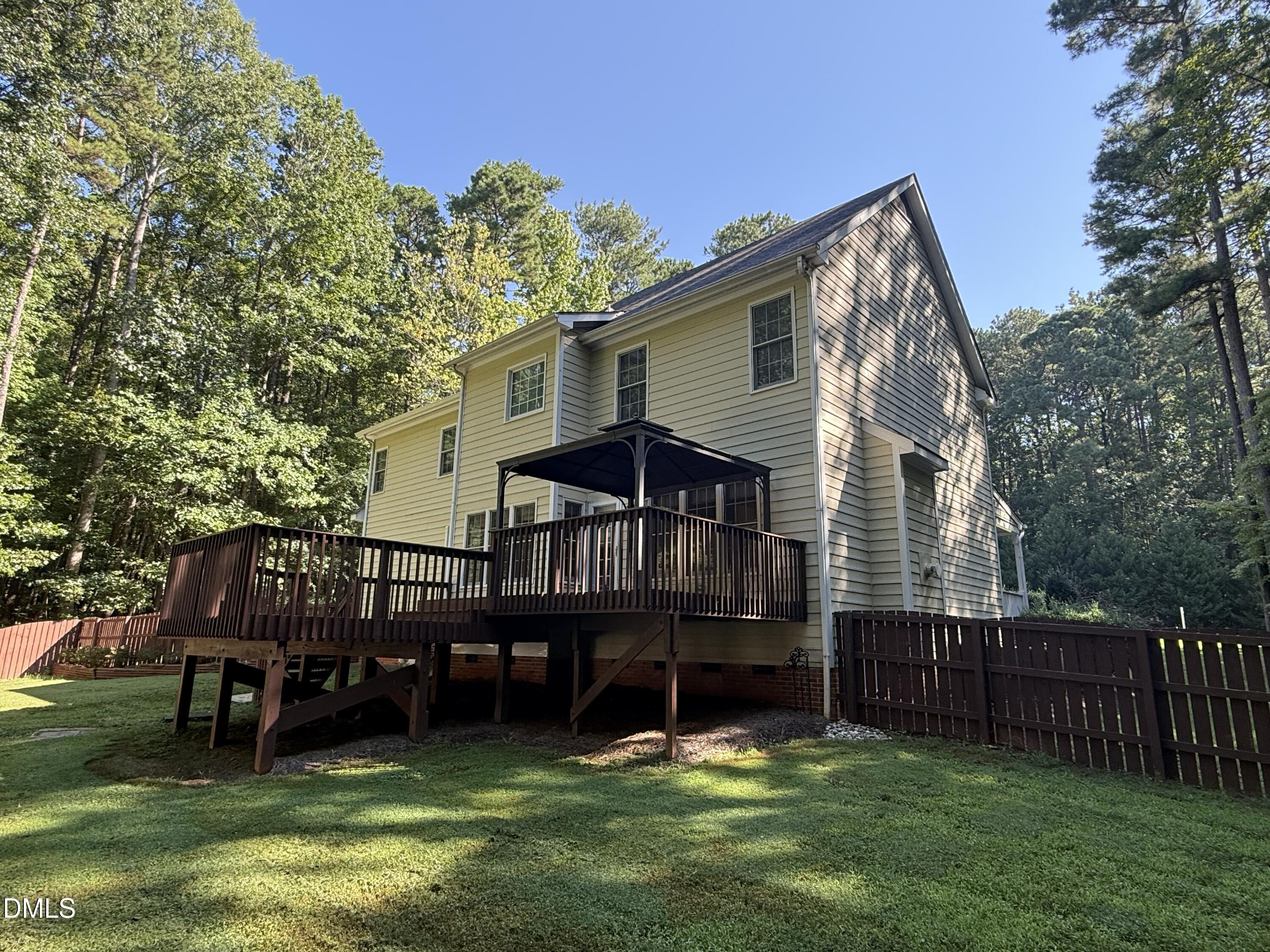 7301 Lakefall Drive Property Photo 23