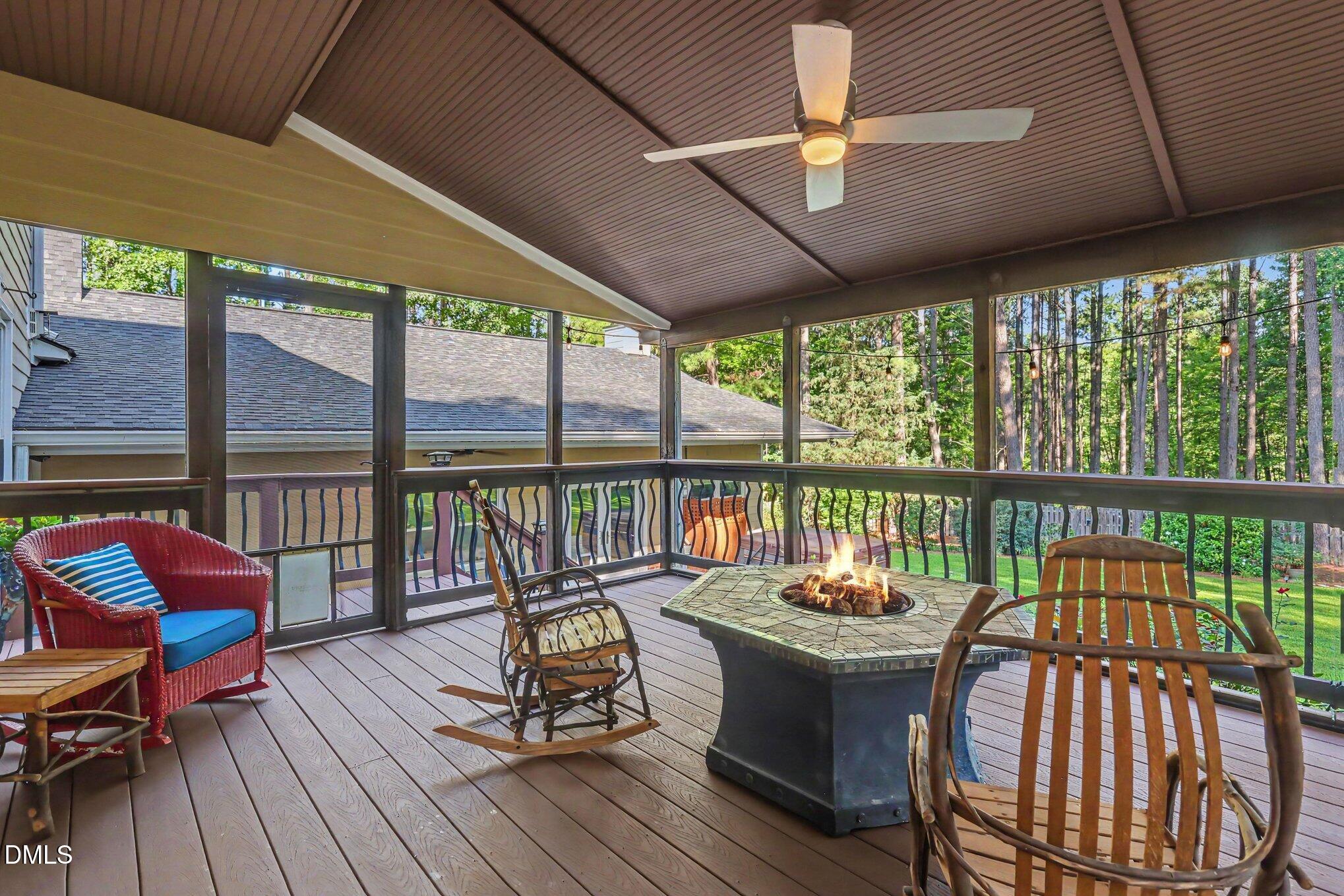 7001 Shady Glen Lane Property Photo 43