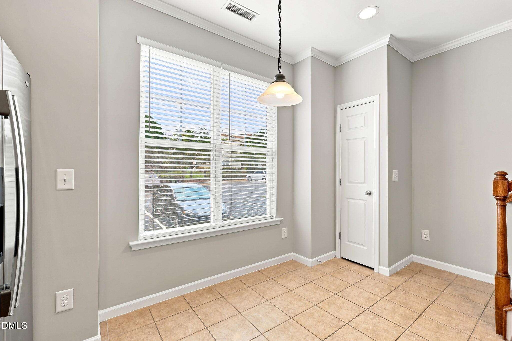 2920 Casona Way Property Photo 14