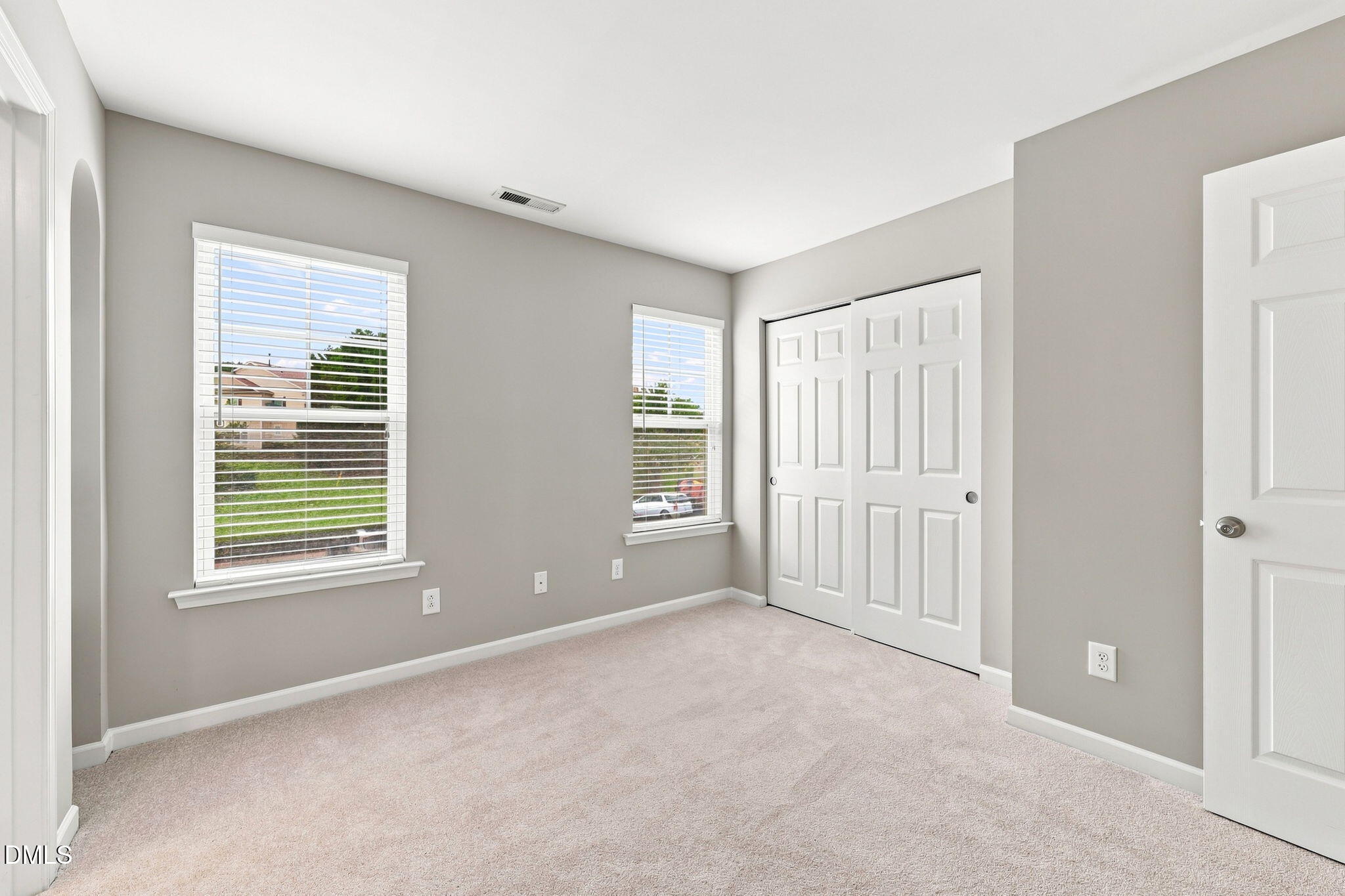 2920 Casona Way Property Photo 16