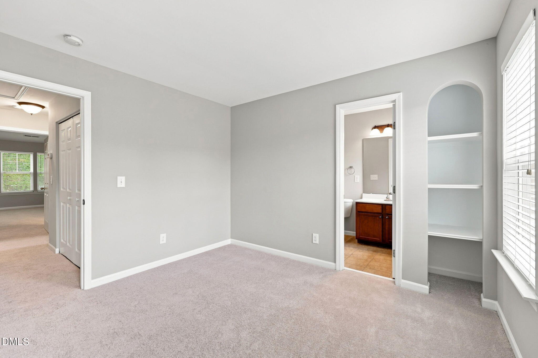 2920 Casona Way Property Photo 17