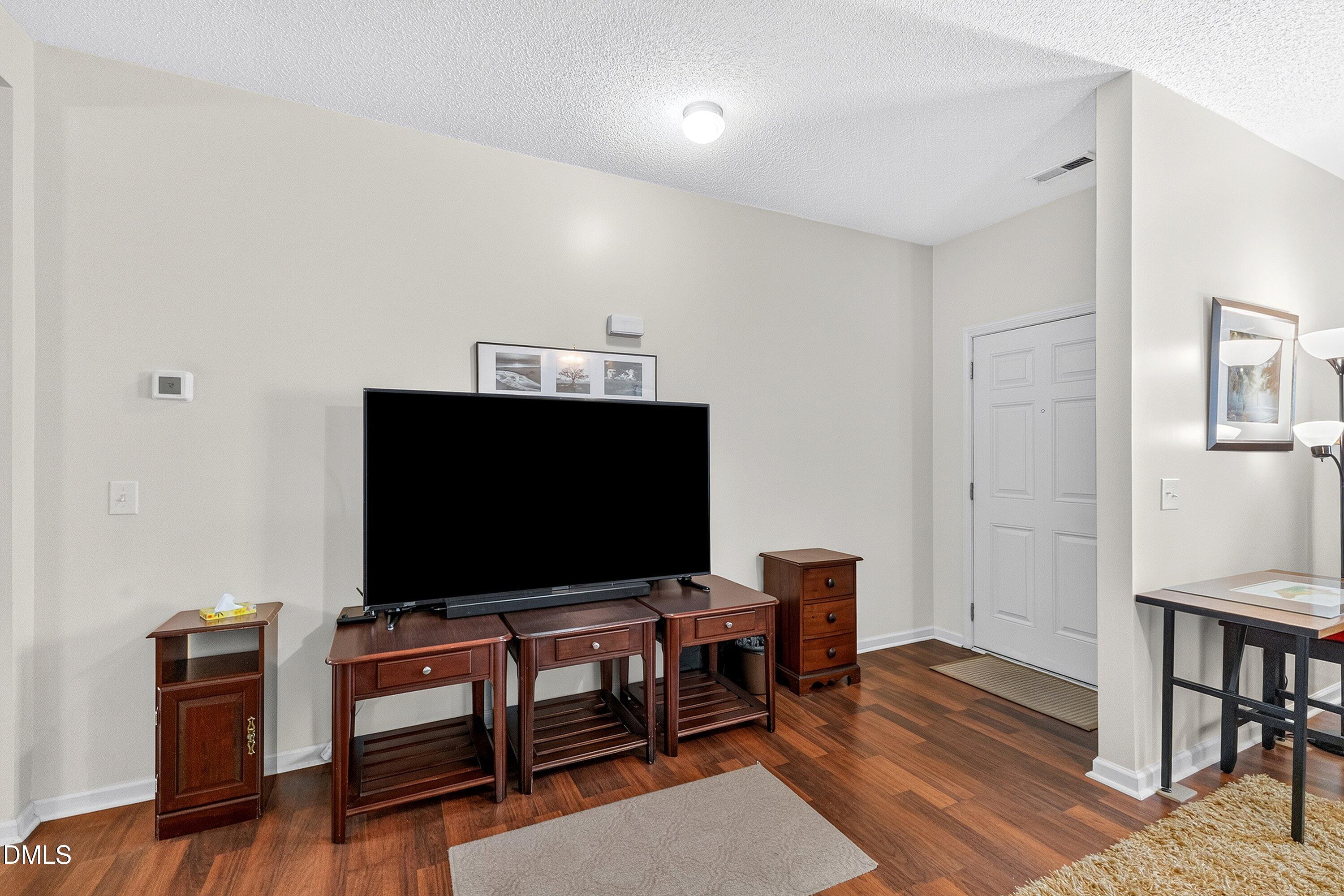 5214 Interlock Drive Property Photo 6
