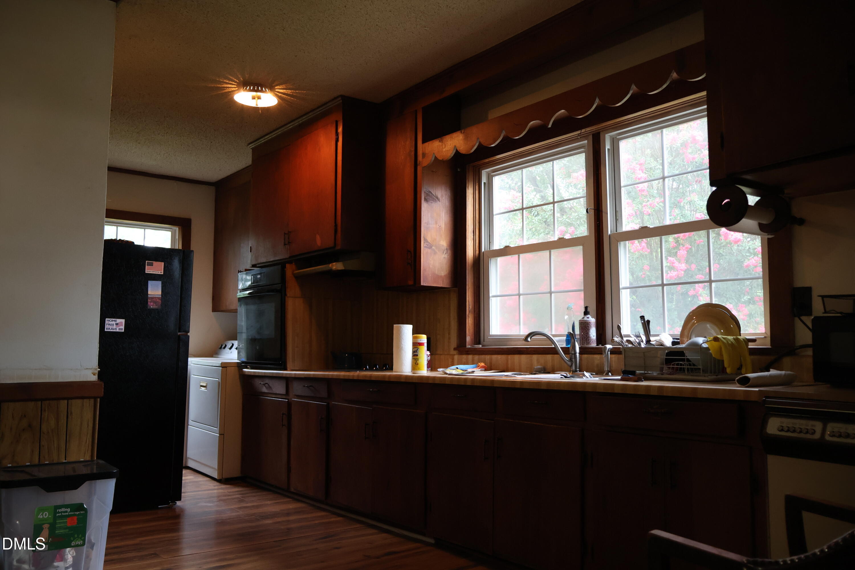 106 3rd Street Property Photo 7