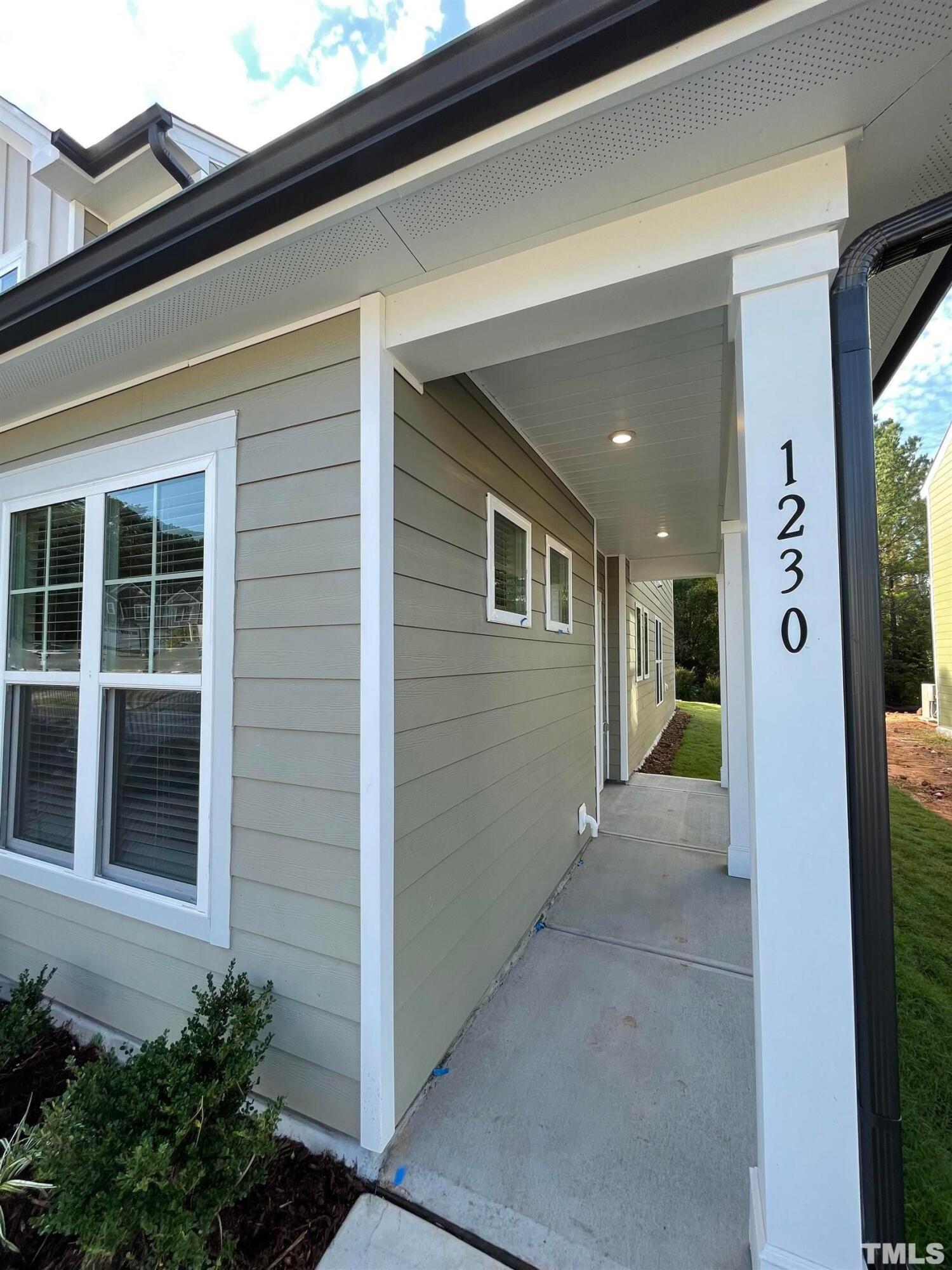 1230 Gemfor Street Property Photo 3