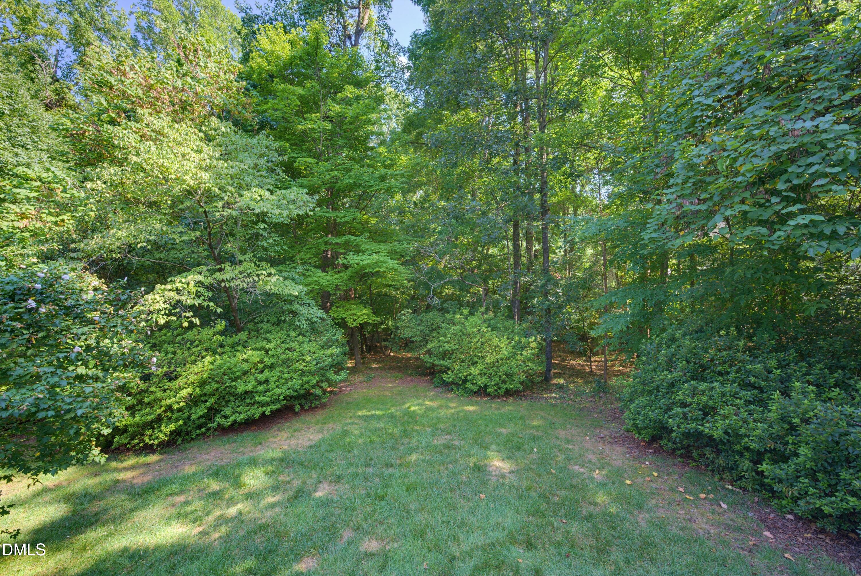 120 Vicksburg Drive Property Photo 4