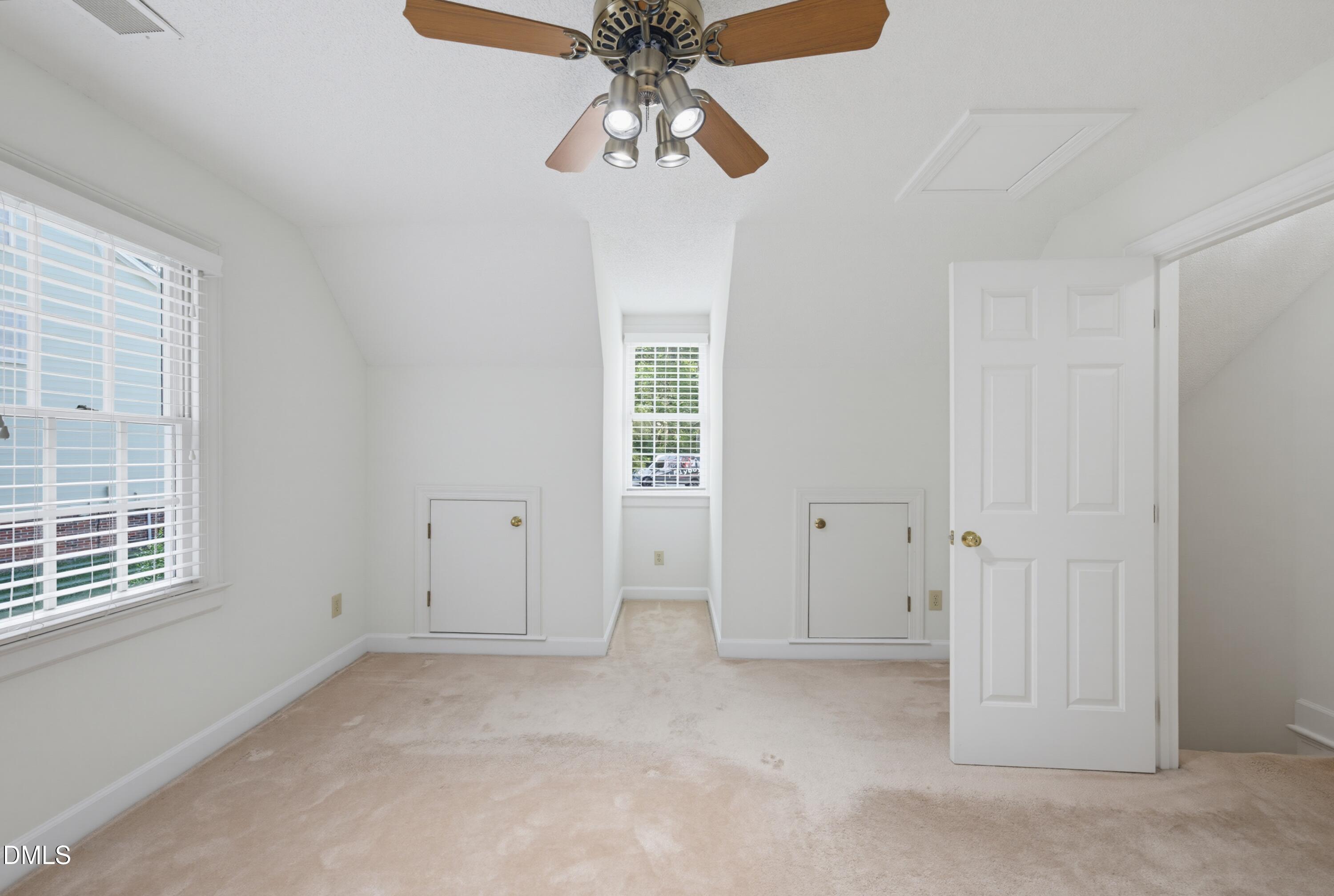 120 Vicksburg Drive Property Photo 41