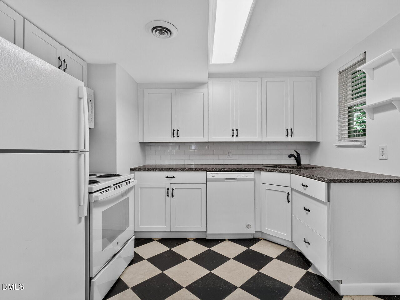1019 St Marys Street Property Photo 10