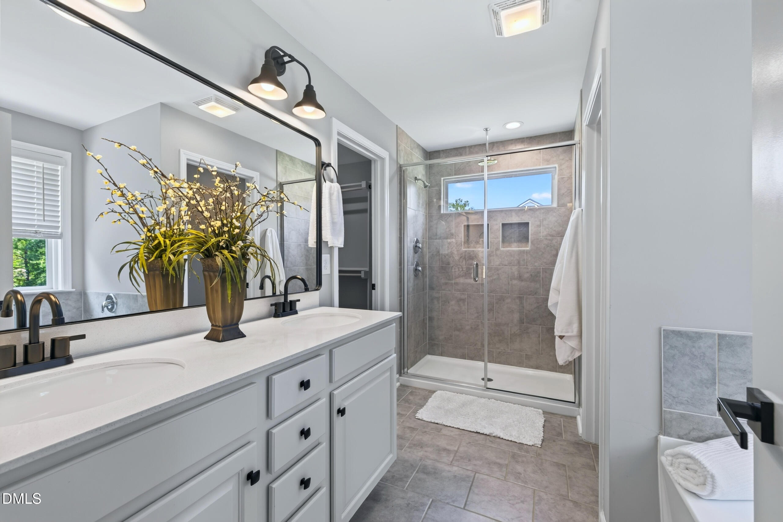 197 E Dentaires Way Property Photo 38