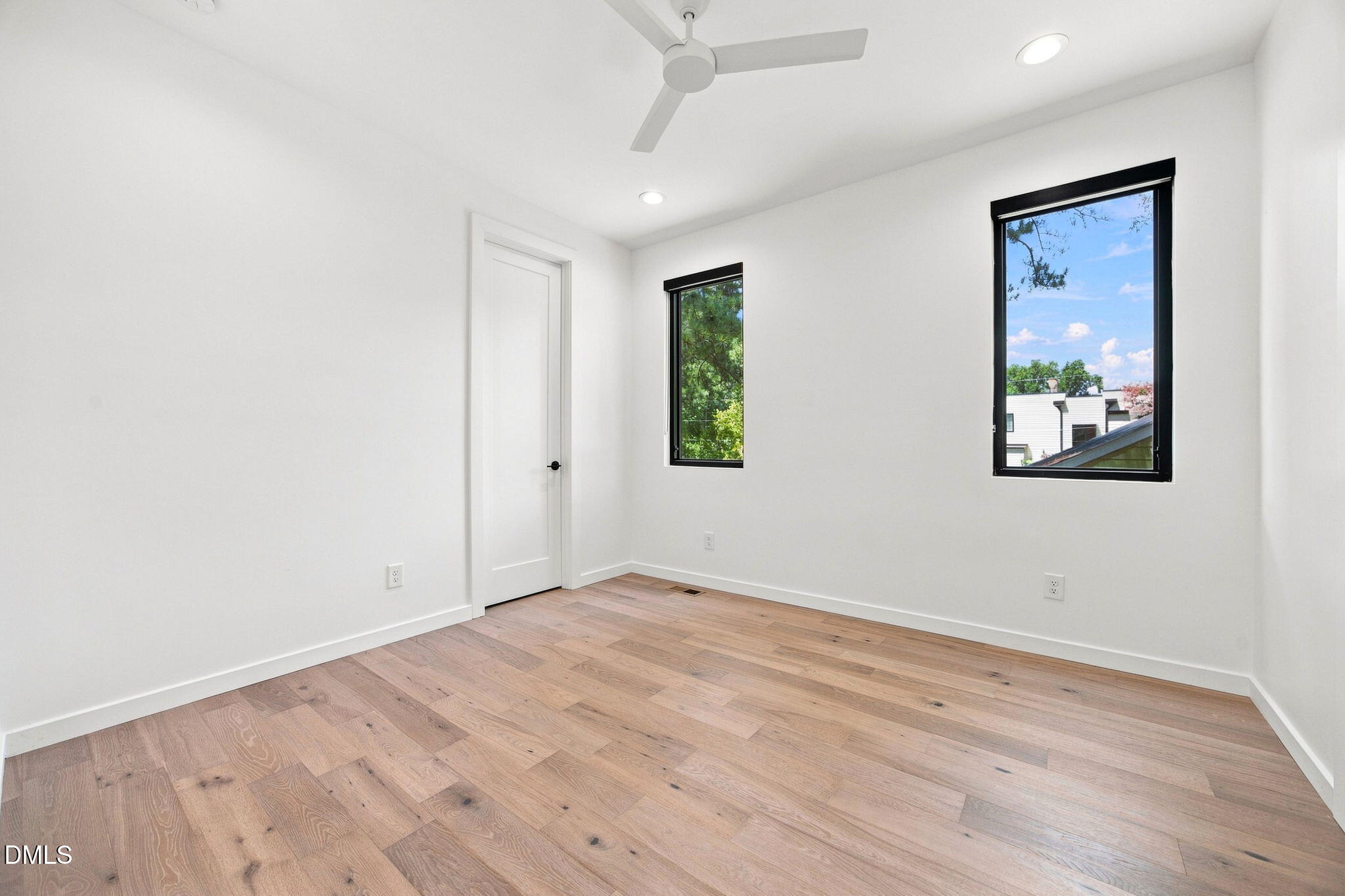 907 N State Street Property Photo 21