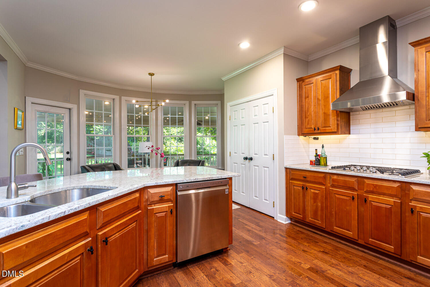 12417 Schoolhouse Street Property Photo 11