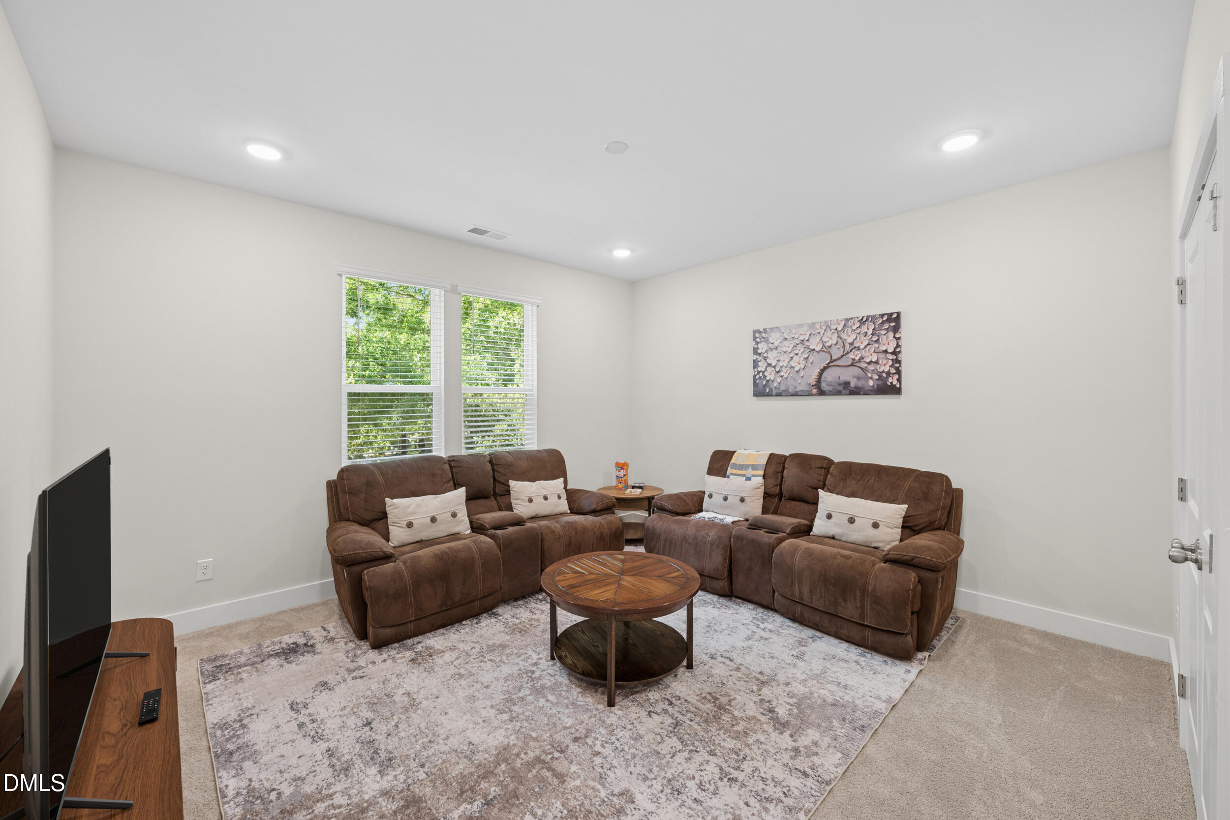 604 Whistable Avenue Property Photo 16