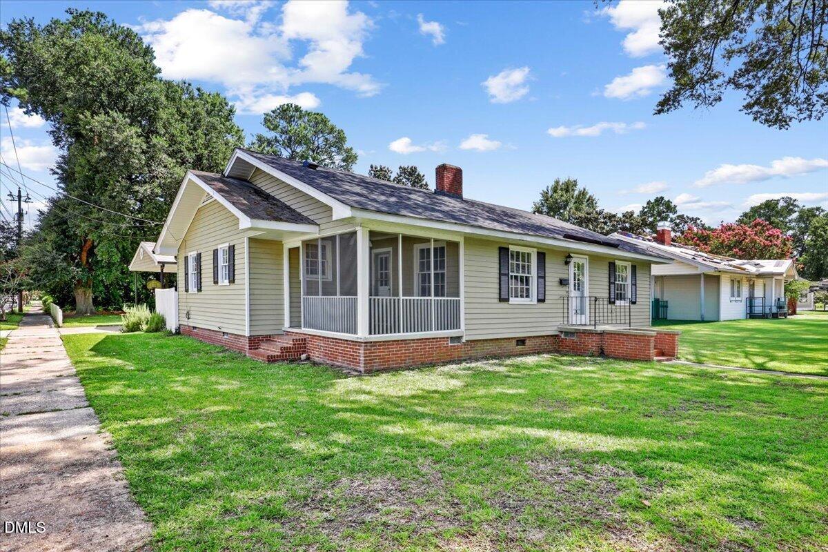 1001 S 2nd Street Property Photo 5