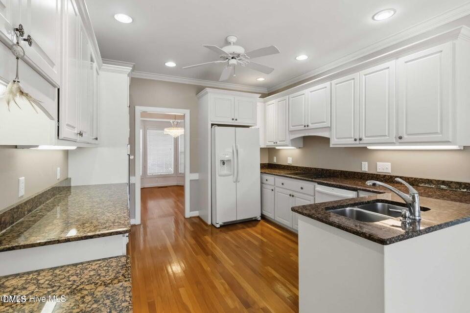 4808 Wimbledon Court N Property Photo 34