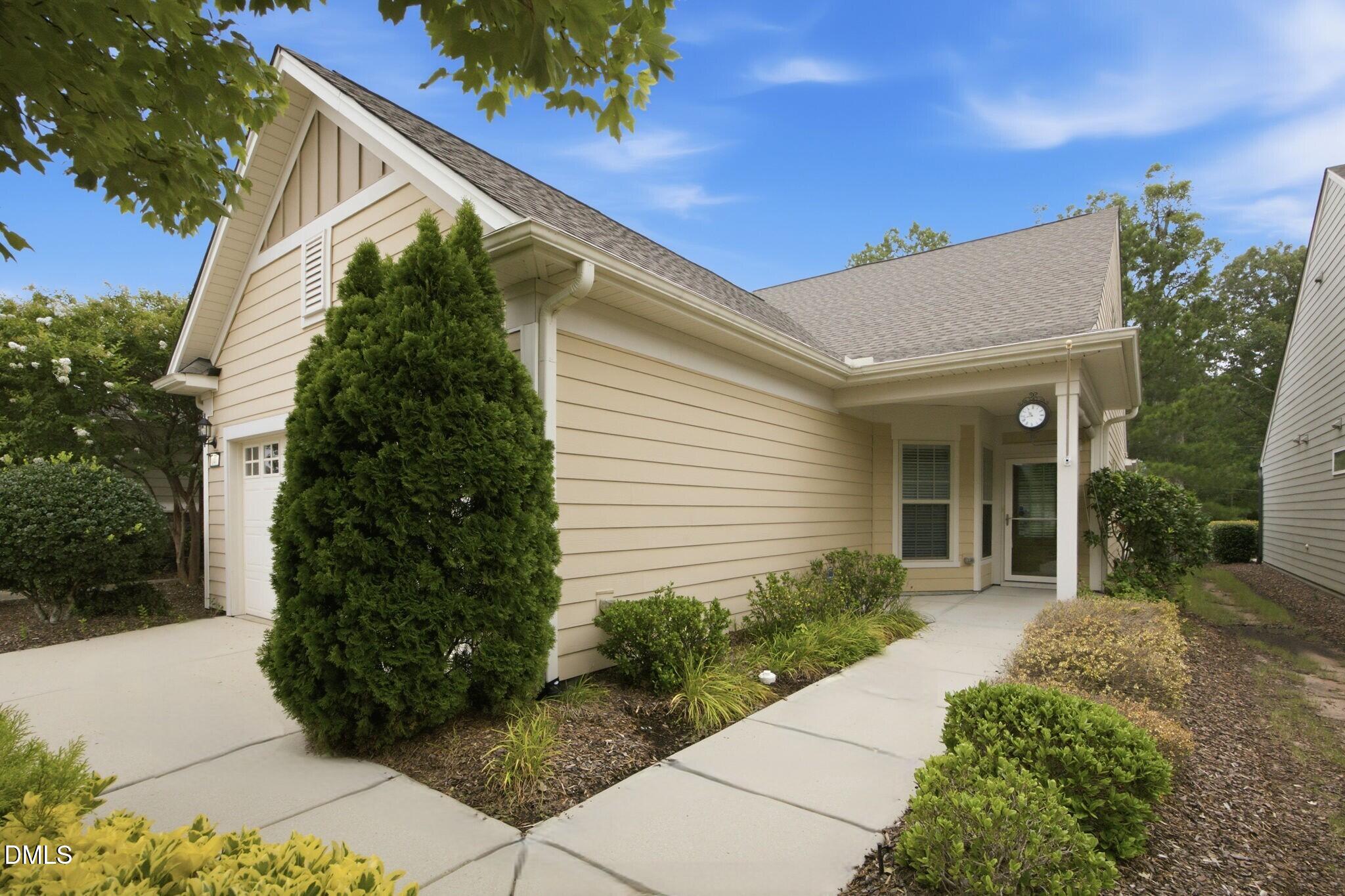 147 Rosedale Creek Drive Property Photo 2
