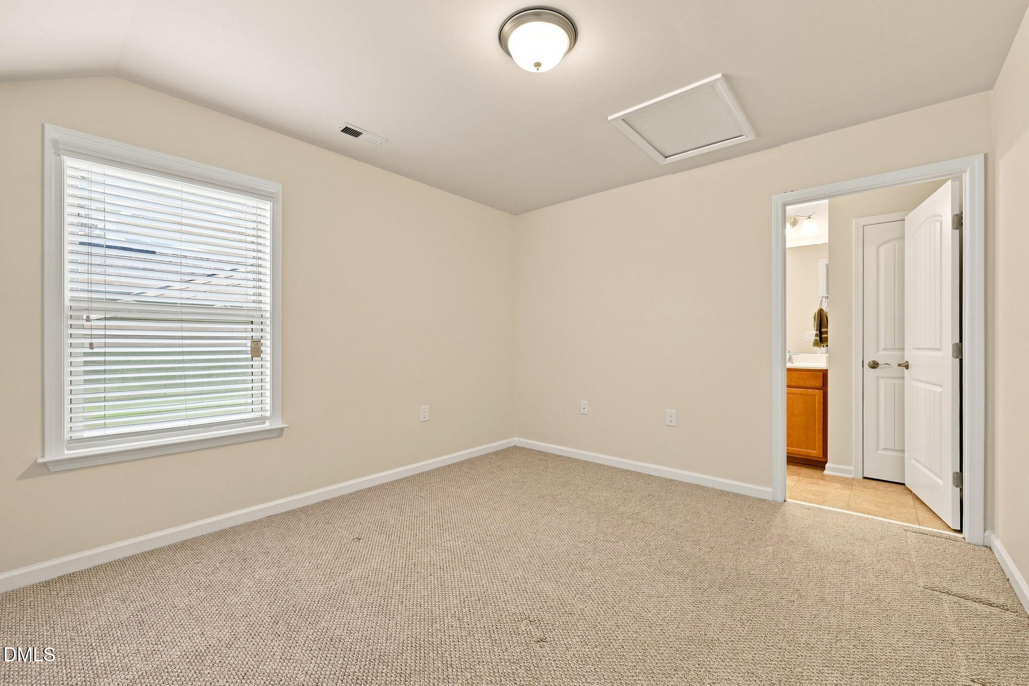 147 Rosedale Creek Drive Property Photo 32