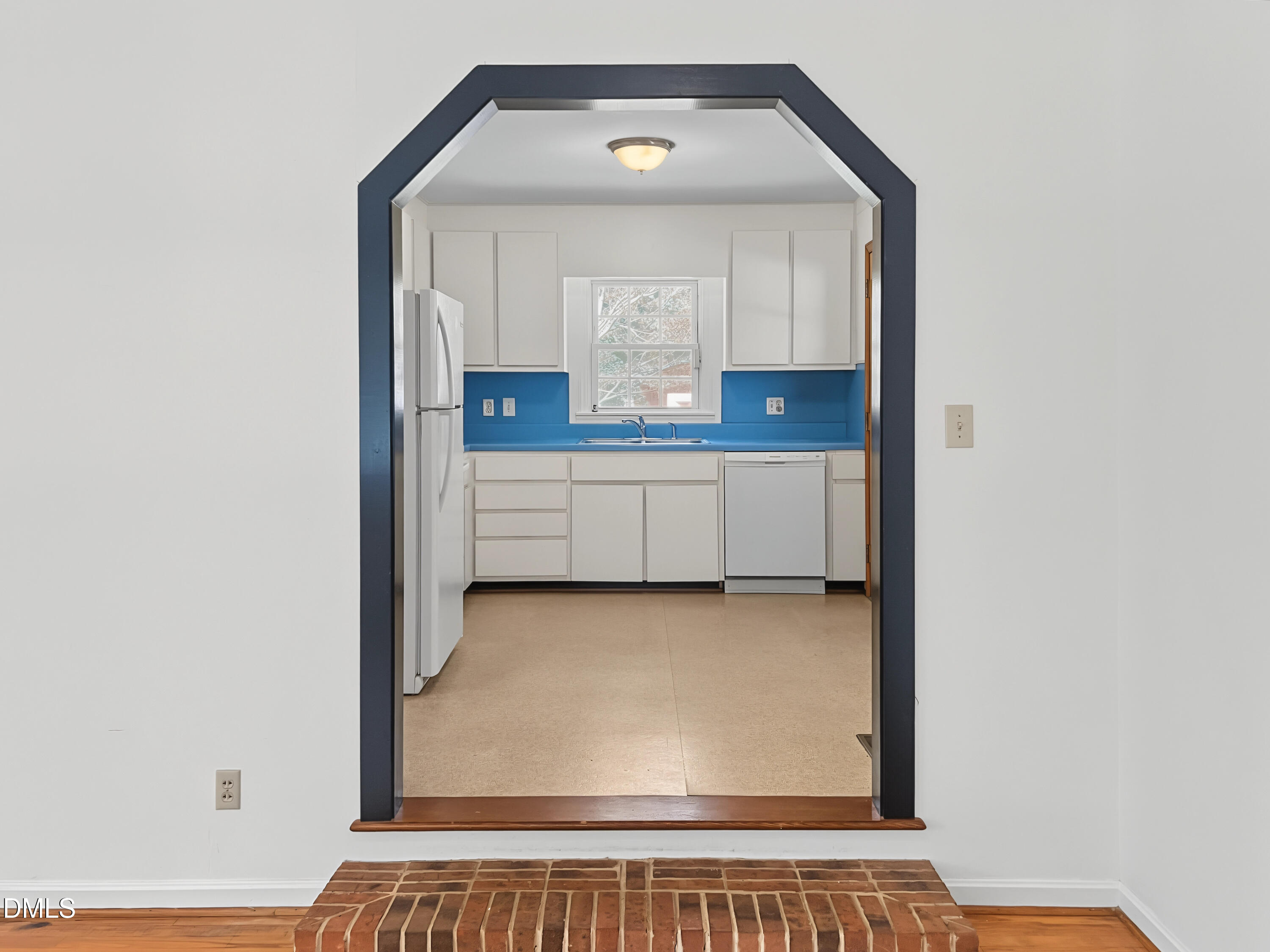6909 Justice Drive Property Photo 2