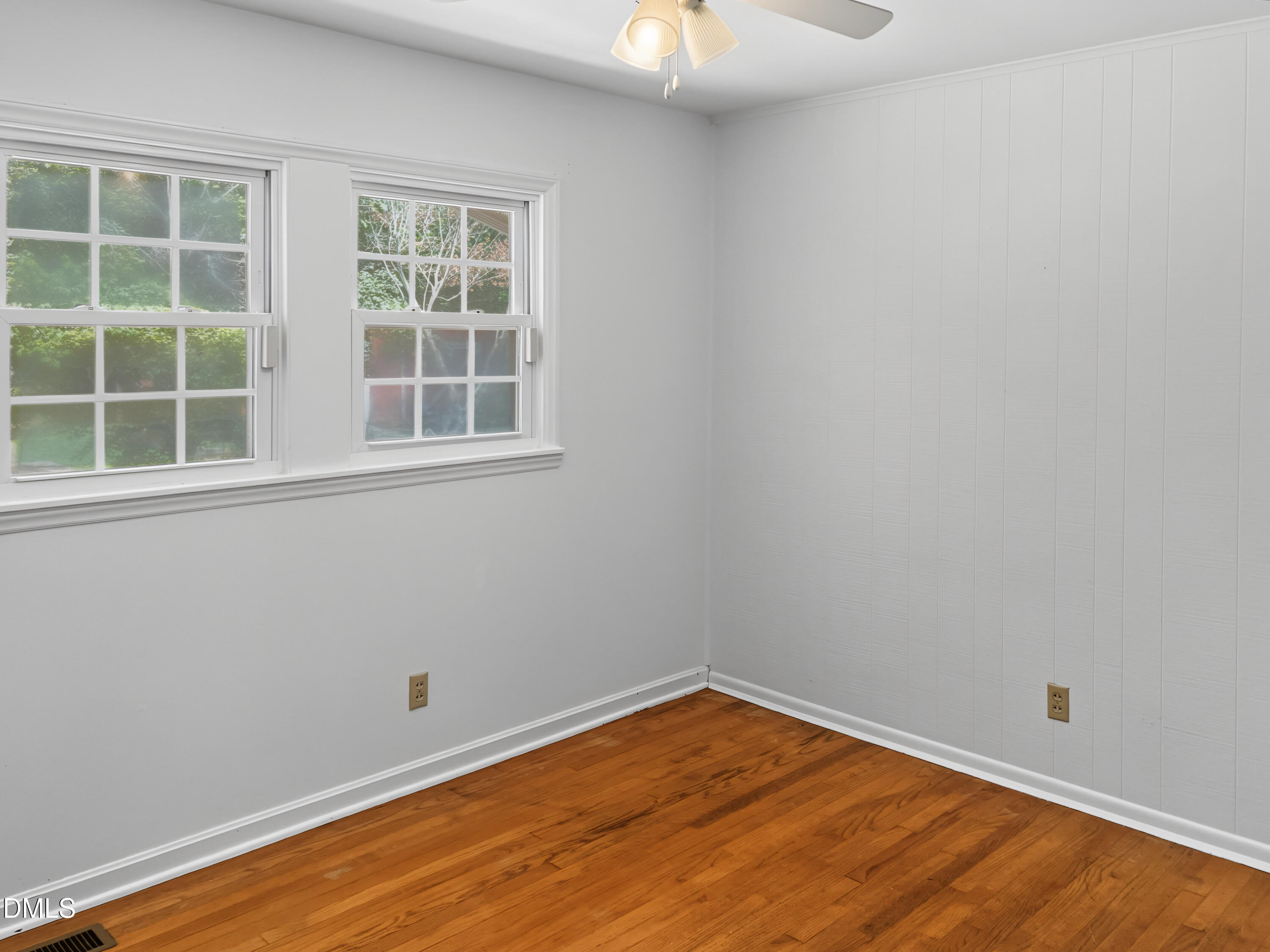 6909 Justice Drive Property Photo 8
