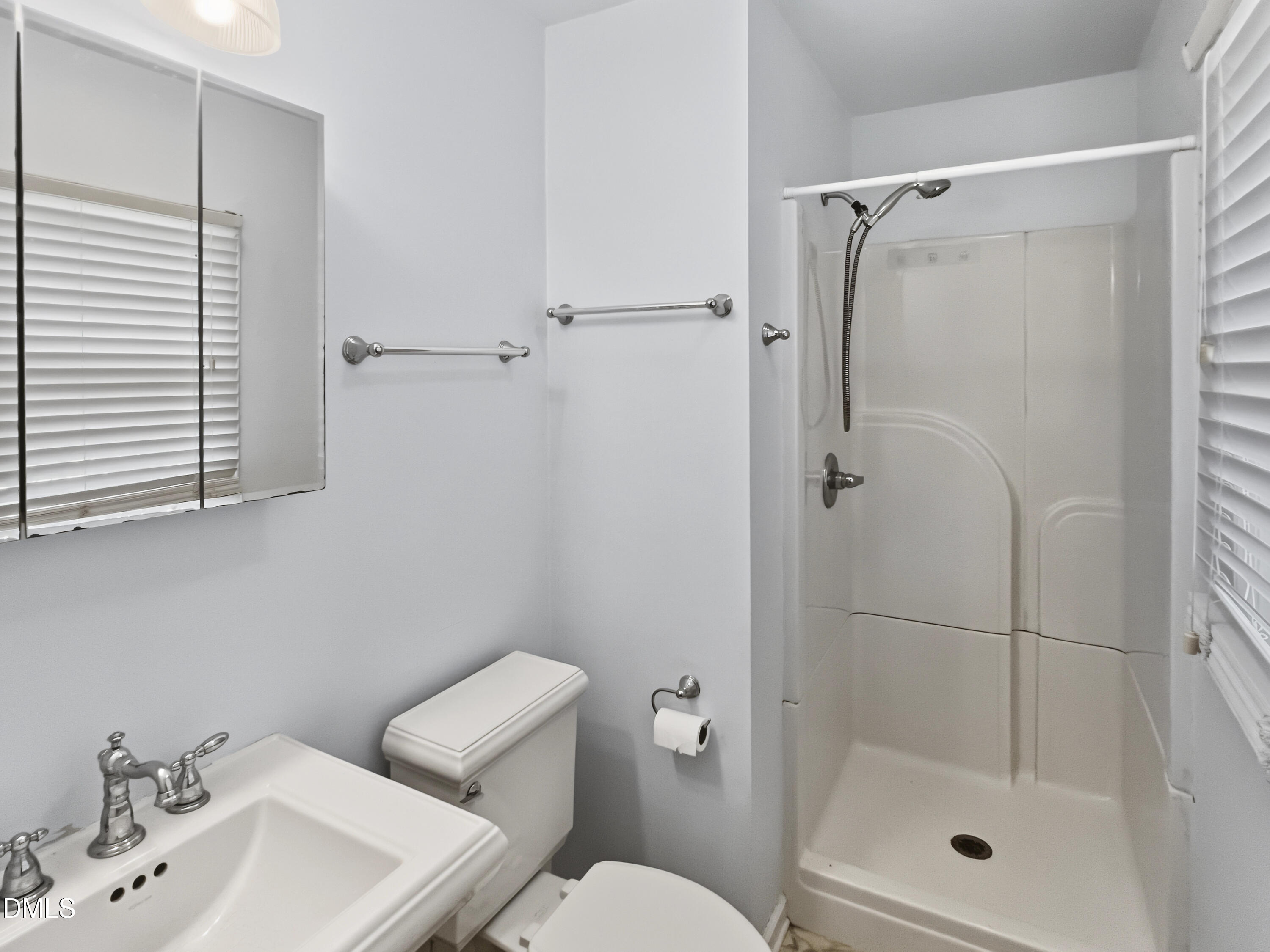 6909 Justice Drive Property Photo 12