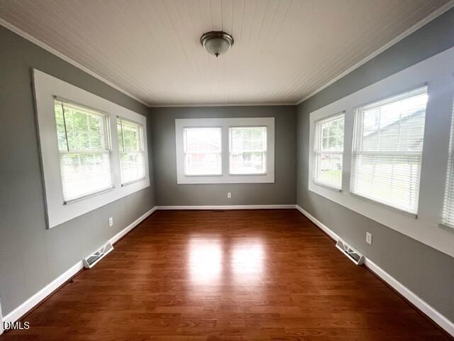 2208 Young Street Property Photo 2