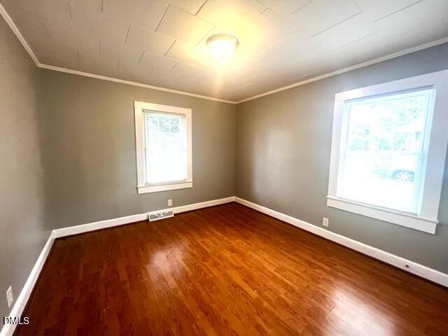 2208 Young Street Property Photo 5