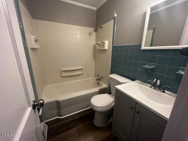 2208 Young Street Property Photo 6