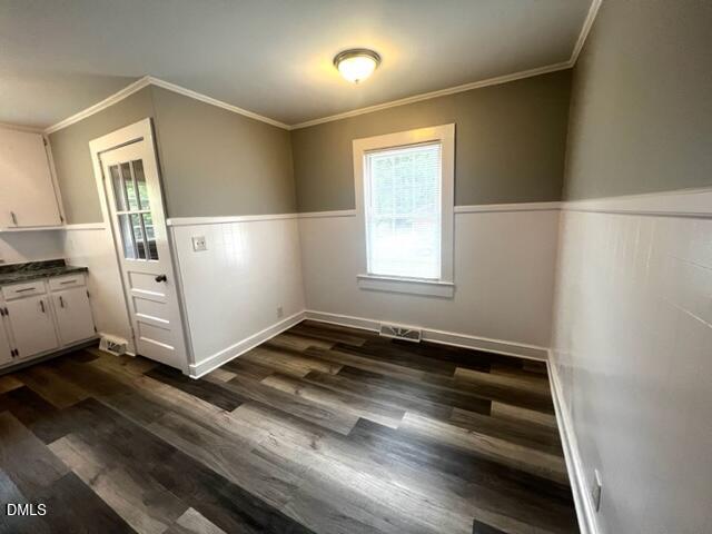 2208 Young Street Property Photo 10