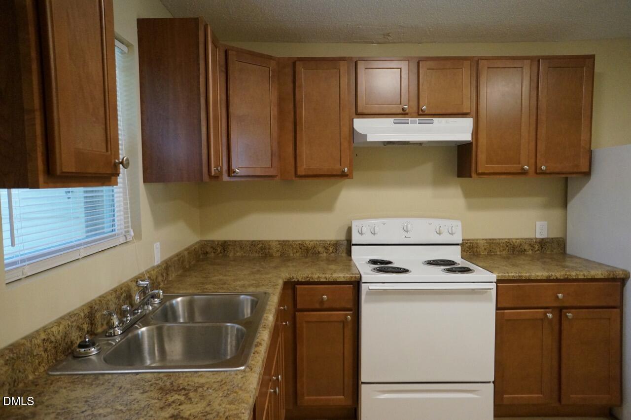 112 E Mciver Street Property Photo 7